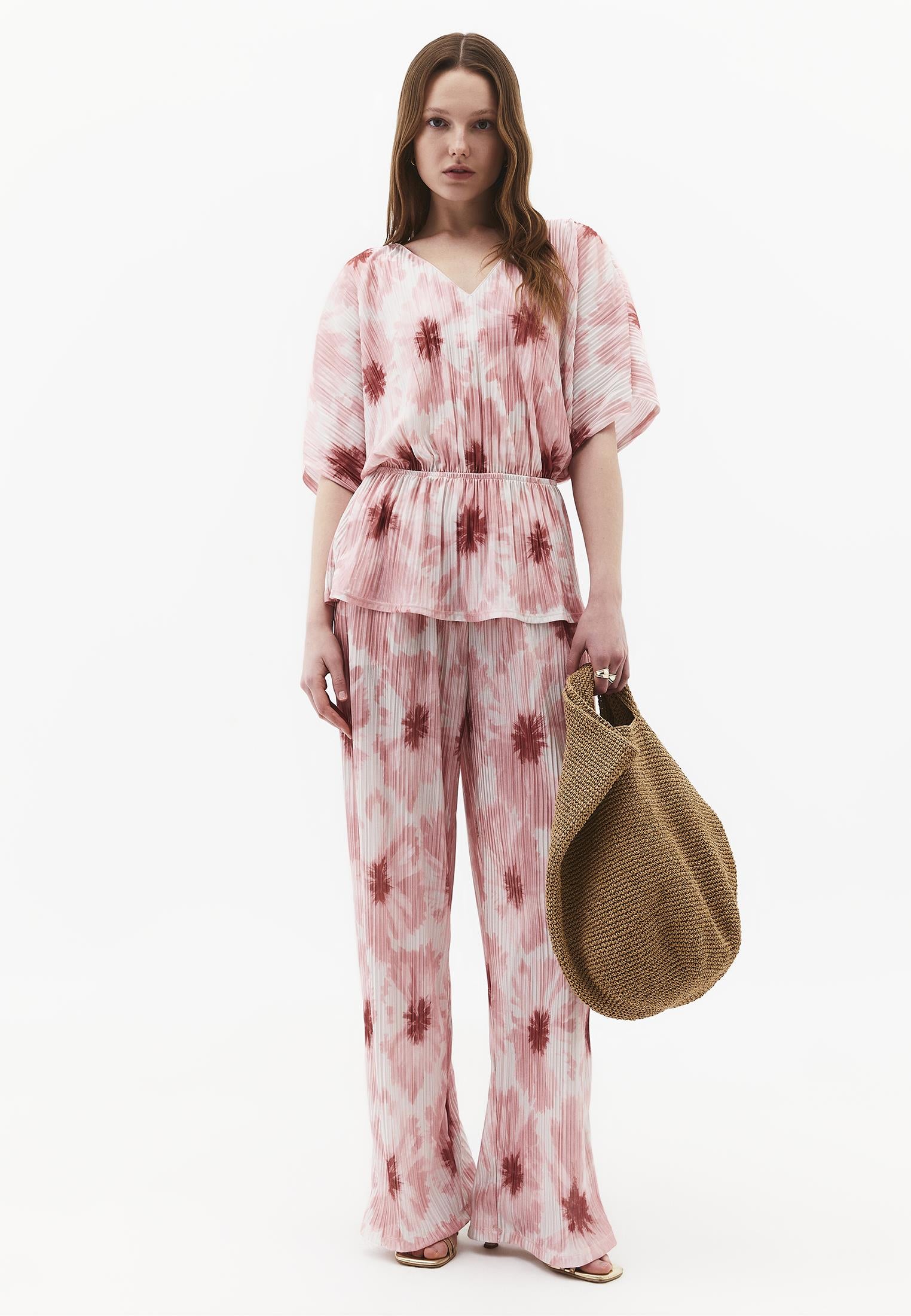 V Neck Pleated Printed Blouse - ABSTRACT COMB