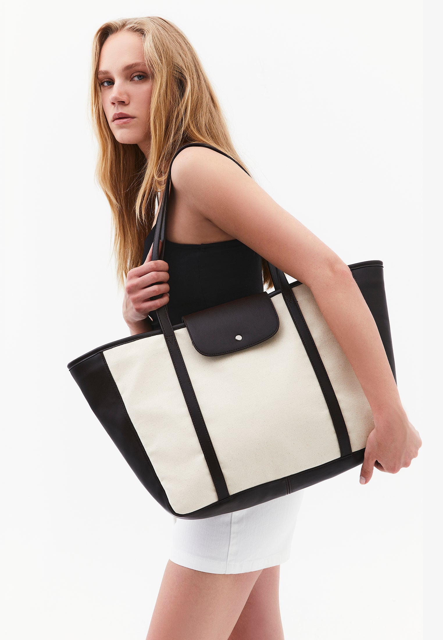 Modern Shoulder Bag - ALMOND MILK