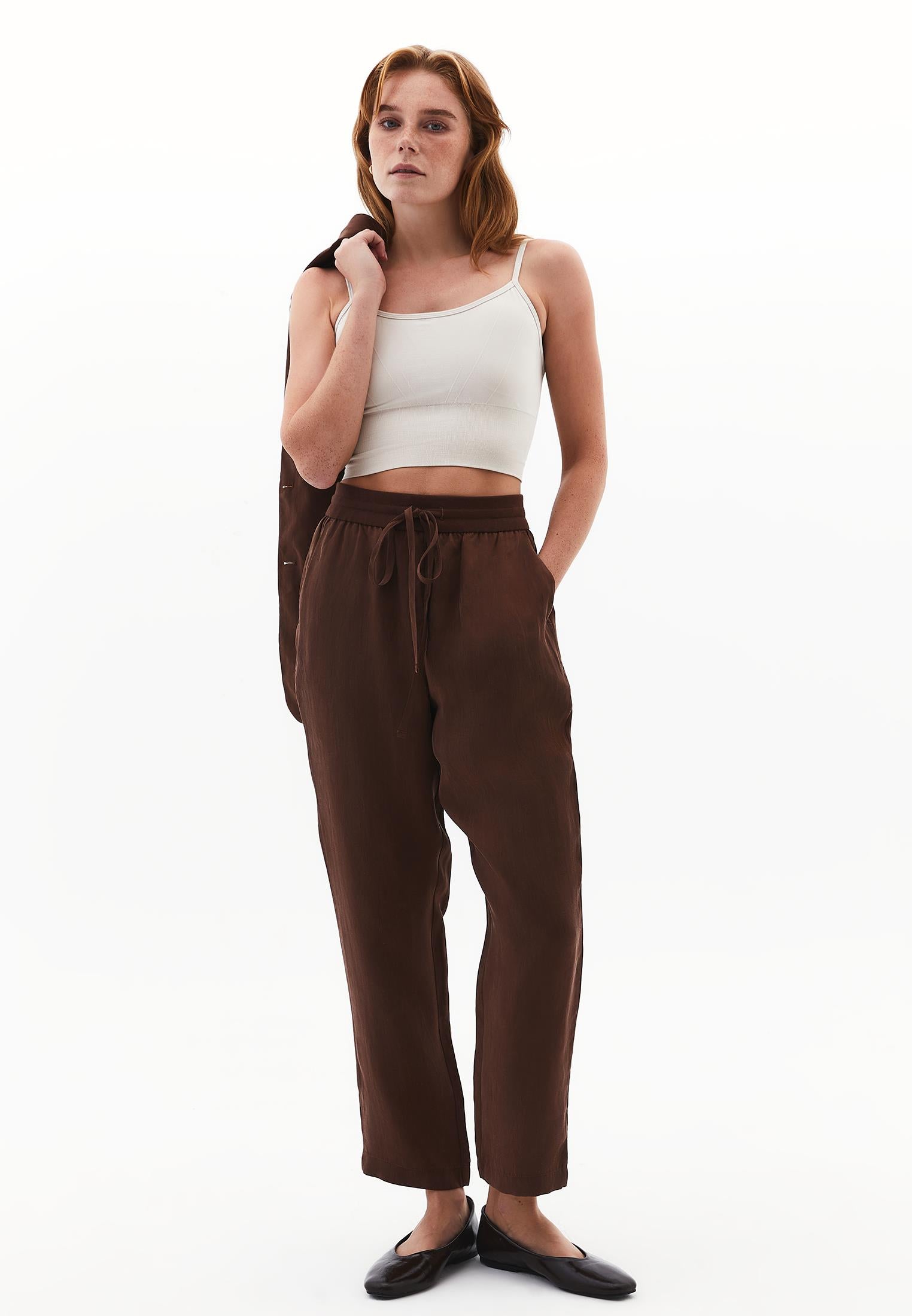 Seamless U Neck Crop Top - ANCIENT SCROLL
