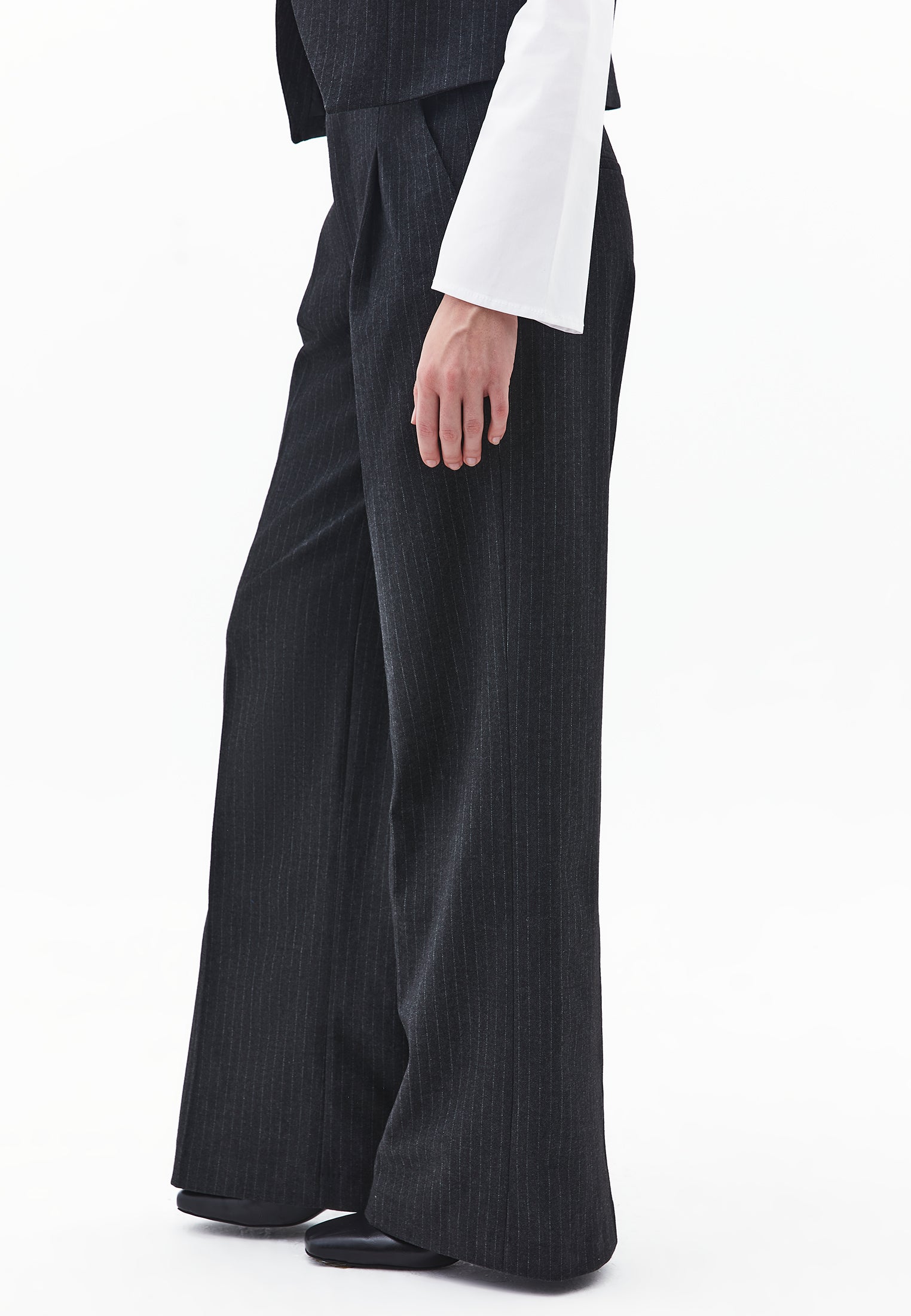 Pleated Wide Leg Pants - ANTHRA STRIPE