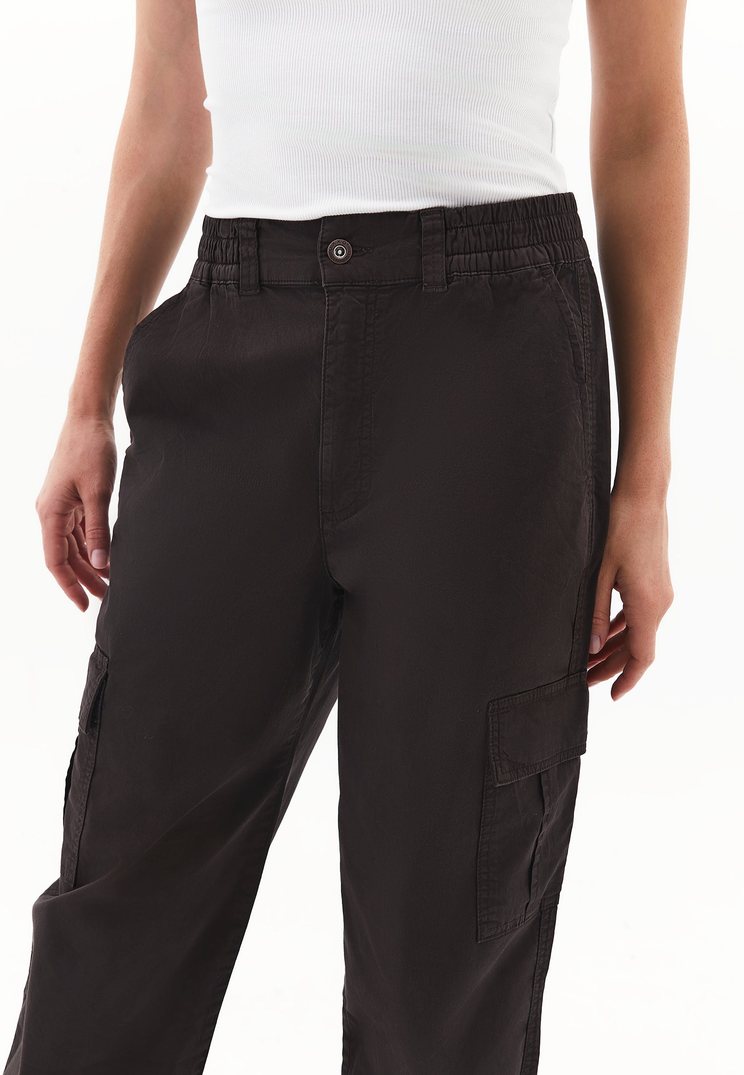 Jogger High Waist Belted Detail Pants - ANTIK CHOCOLATE TORTE
