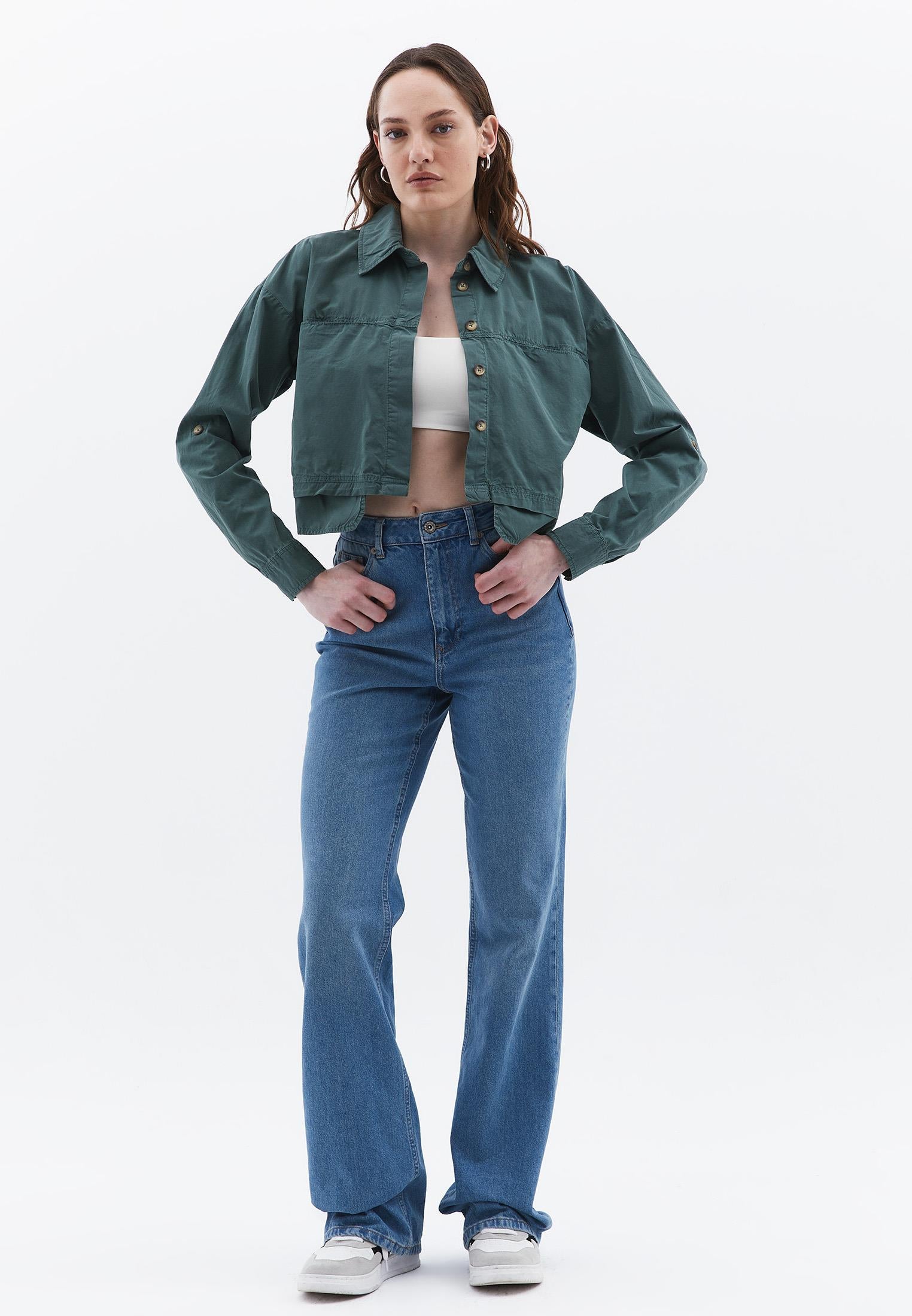Pocketed Loose Fit Cropped Shirt - ANTIK LAUREL WREATH