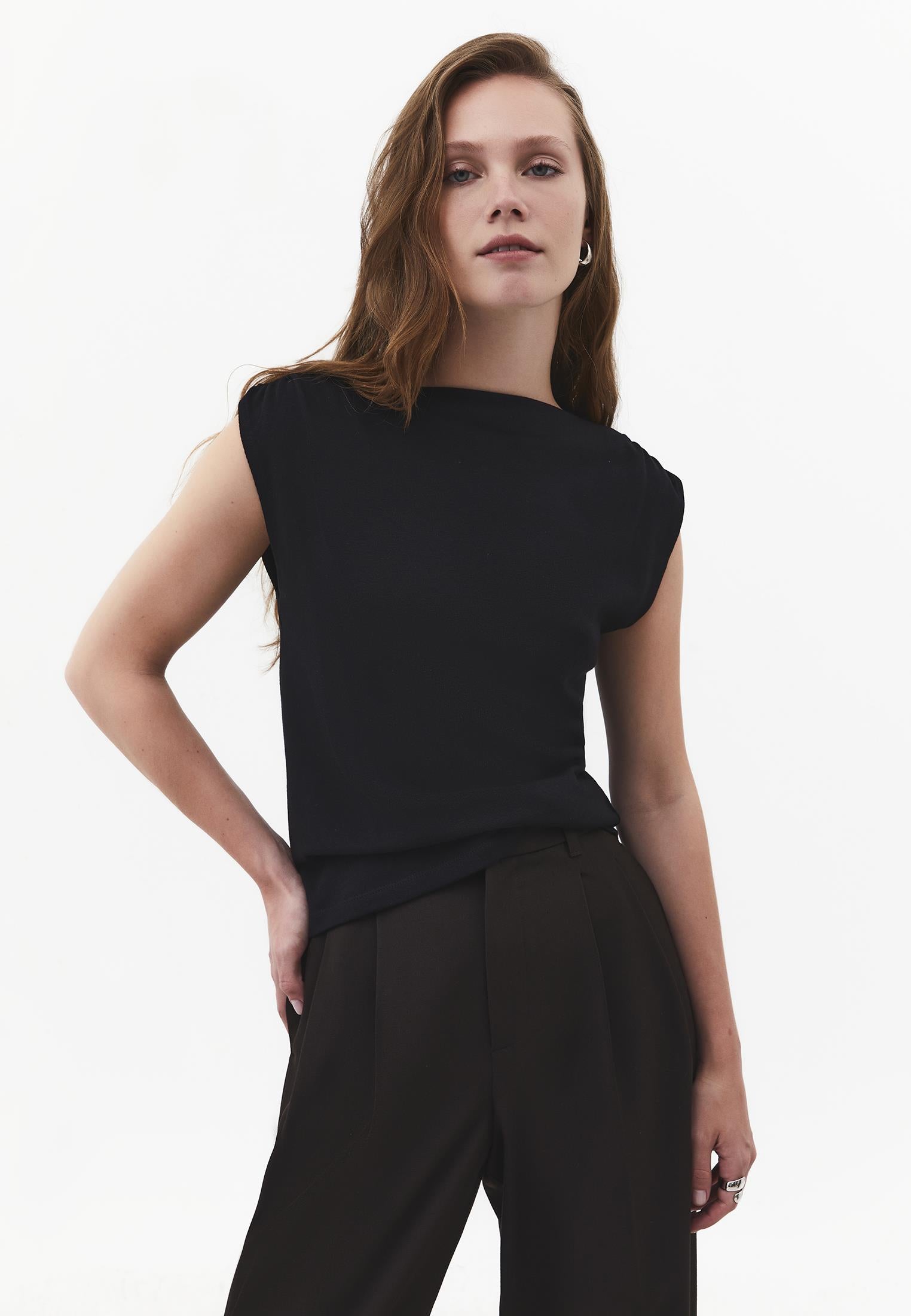 Boat Neck Sleeveless Ruched Tank Top - BLACK