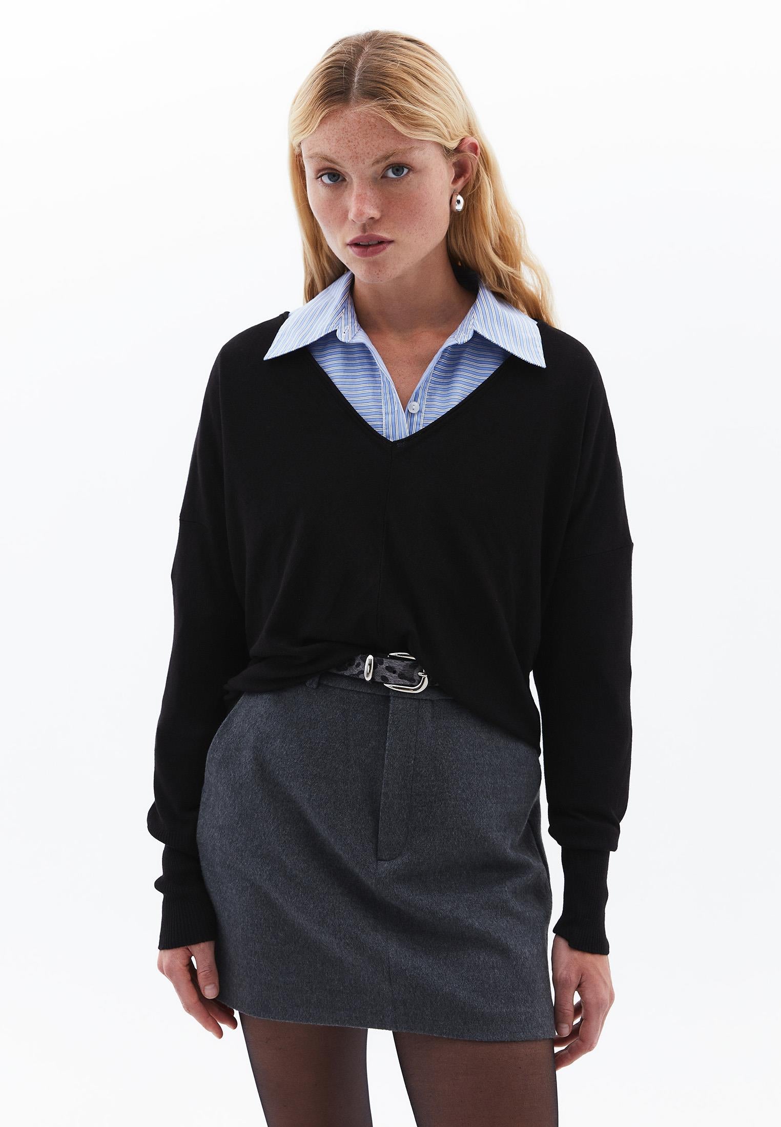 V Neck Long Sleeve Knitwear - BLACK
