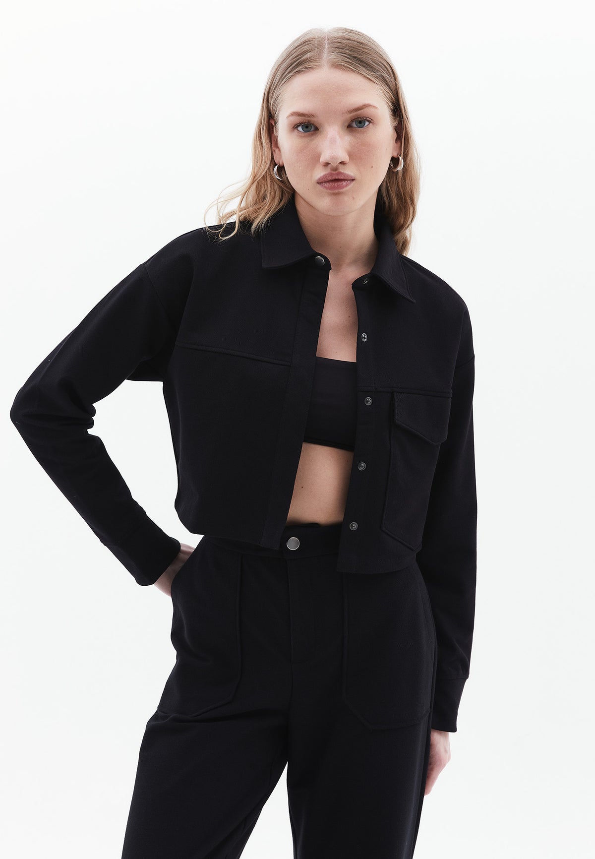 Pocket Crop Sweatshirt - BLACK