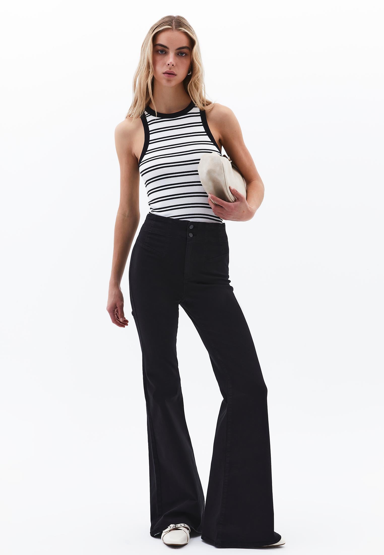 Spanish Leg Pants - BLACK