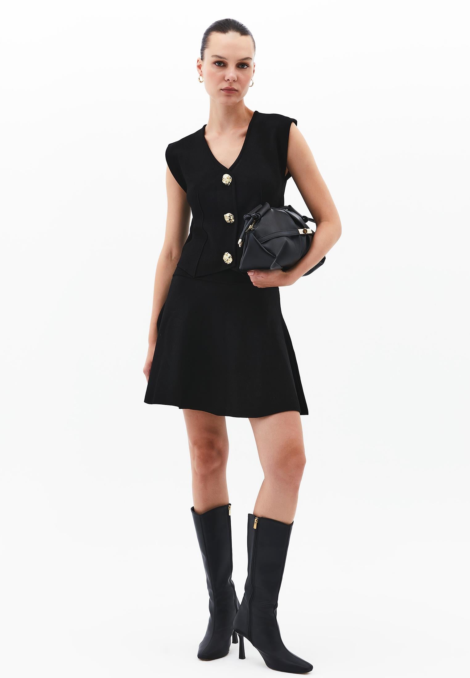 A-Line Short Knit Skirt - BLACK