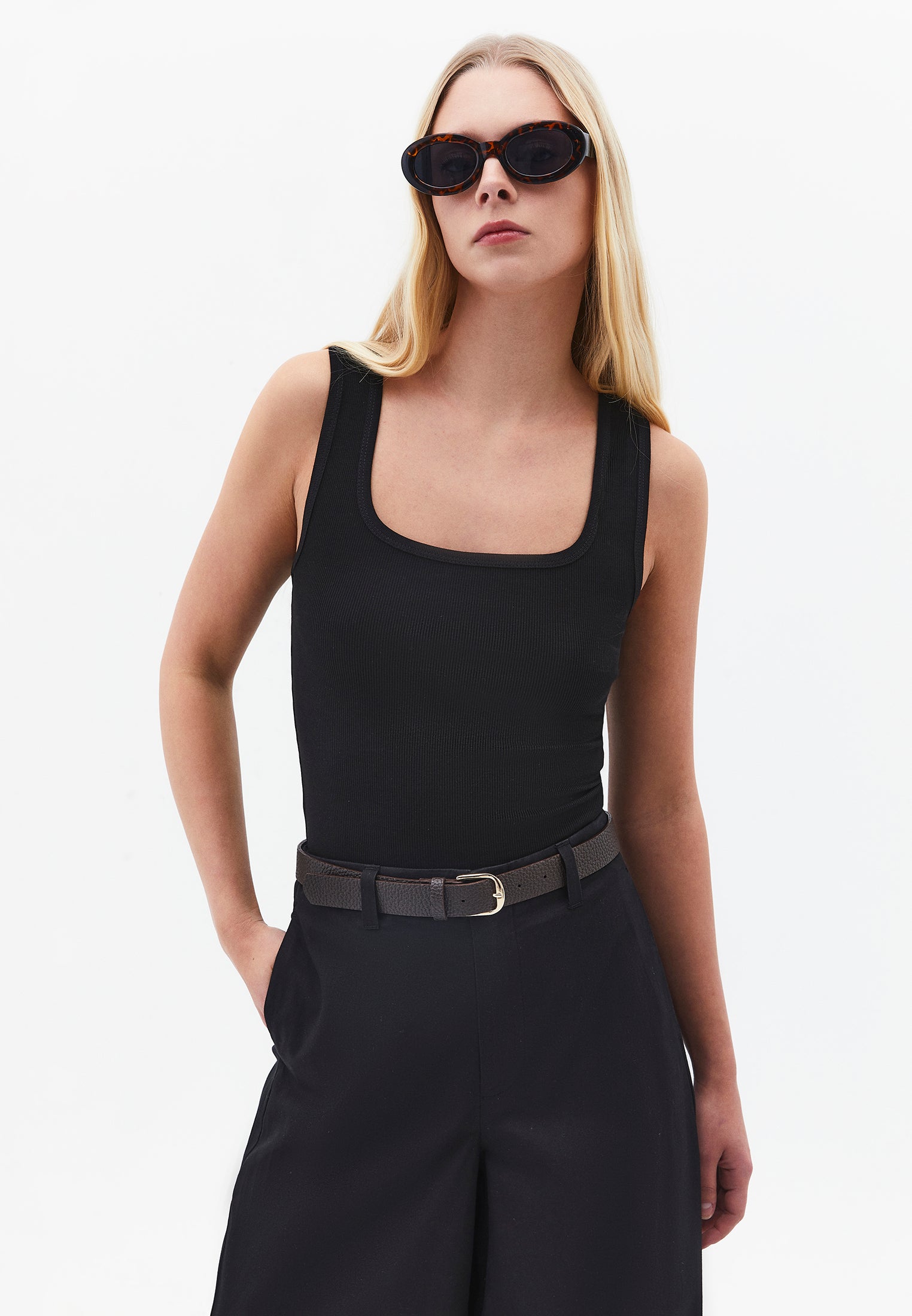 Square Neck Bodycon Tank Top - BLACK
