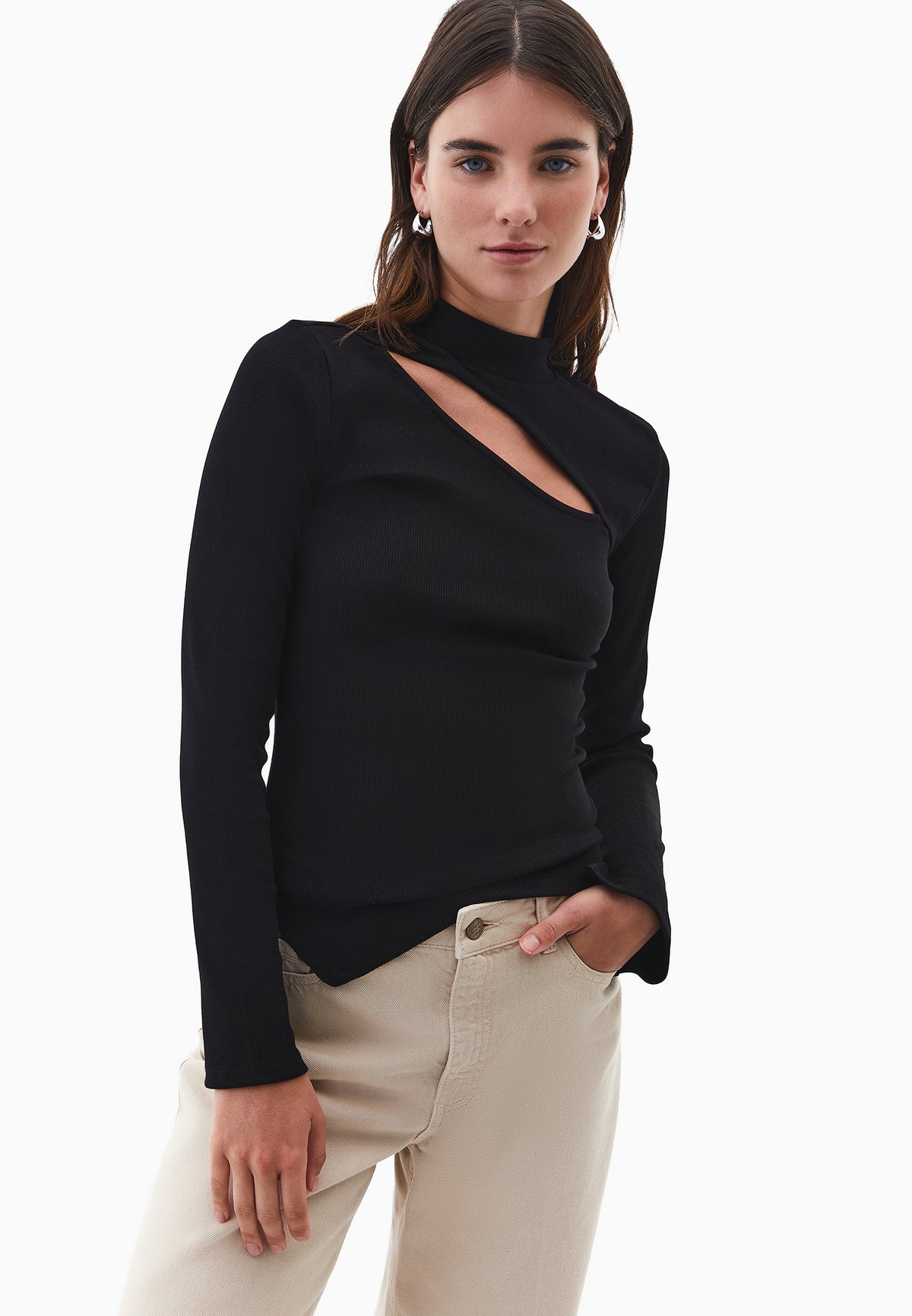 Long Sleeve T-Shirt With Cut Out Details - BLACK