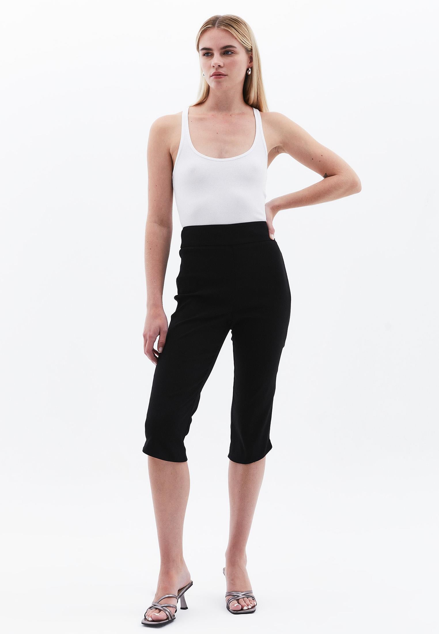Normal Waist Slim Leg Capri Shorts - BLACK