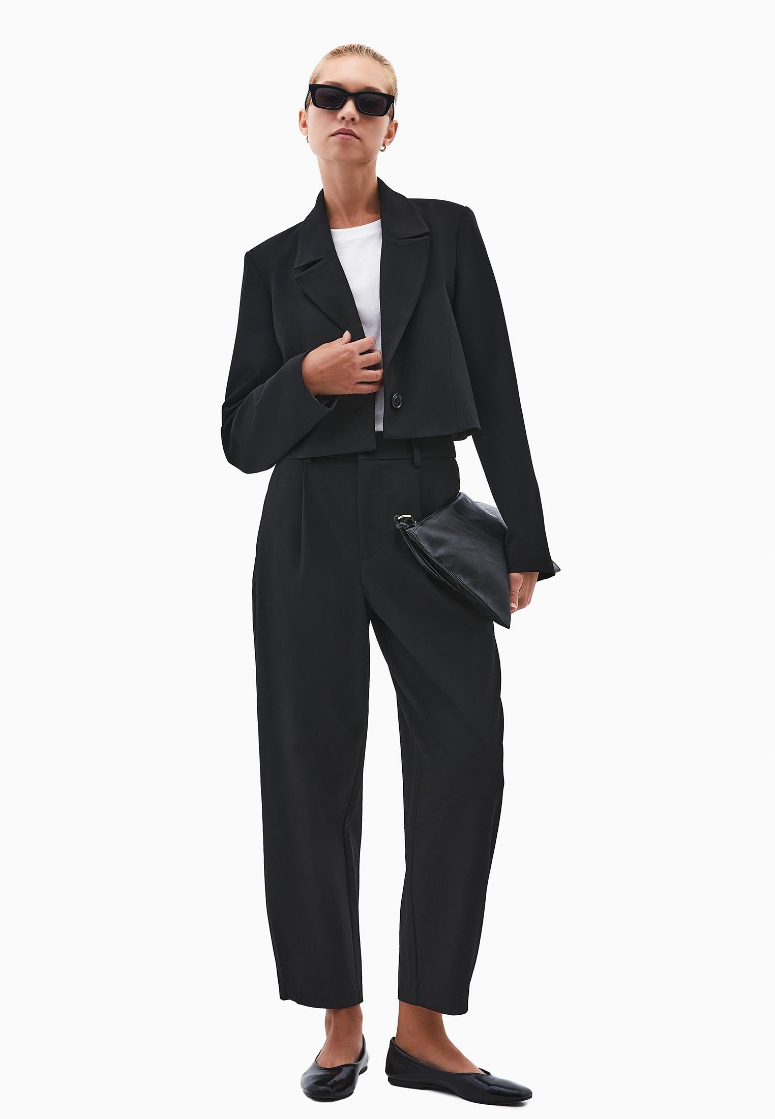 Balloon Form Long Carrot Pants - BLACK