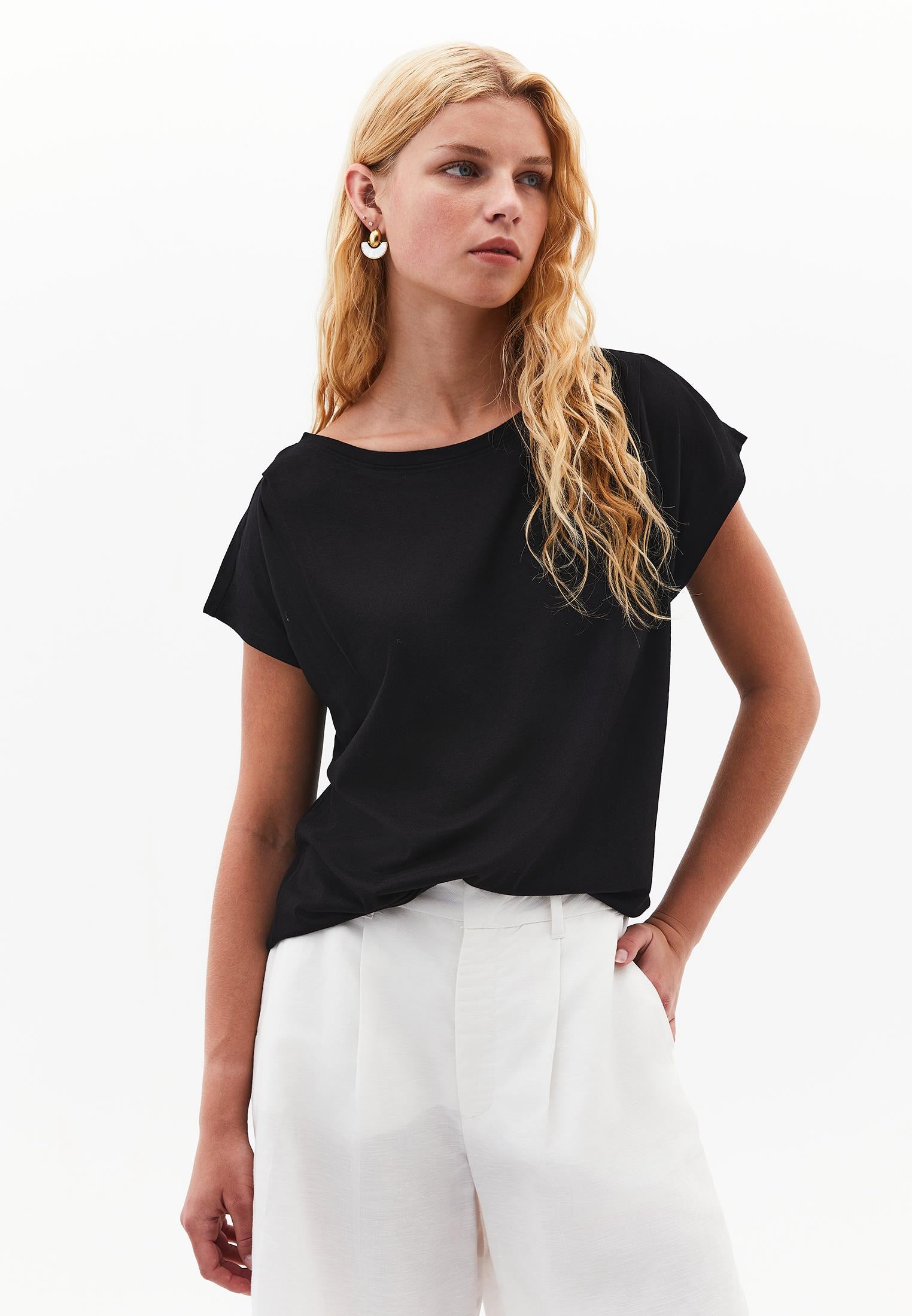 Boat Neck Short Sleeve T-Shirt - BLACK