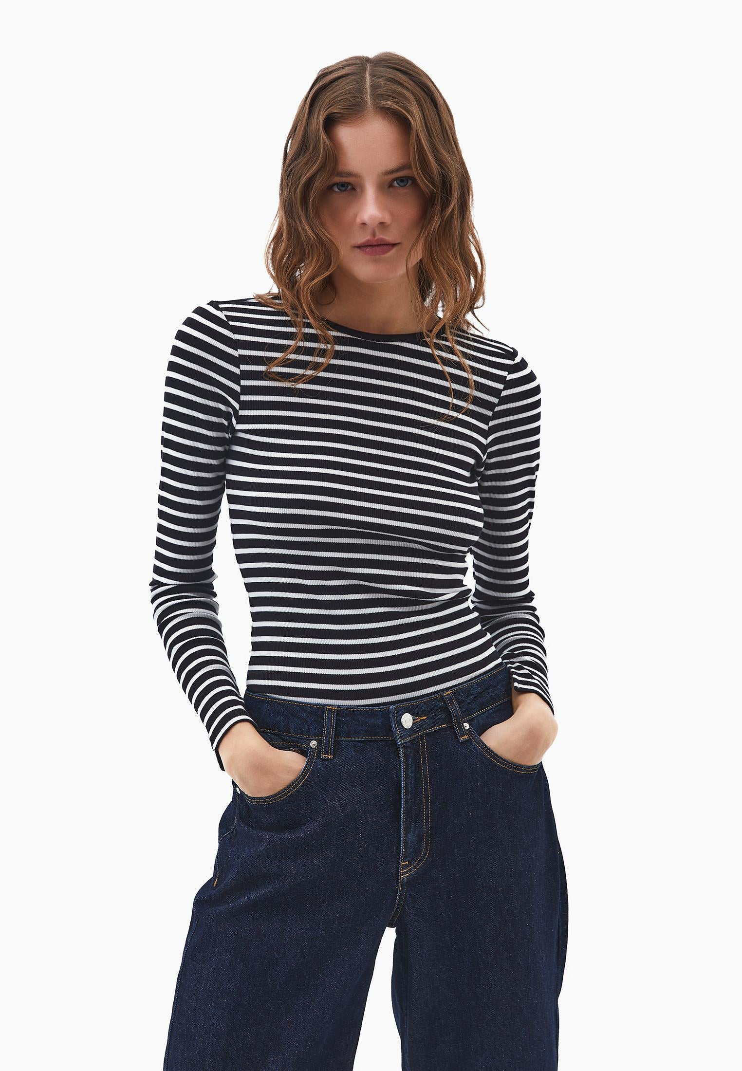 Long Sleeve T-Shirt With Ribbed Knit, Slit Details And Crew Neck - ICE MILK/BLACK