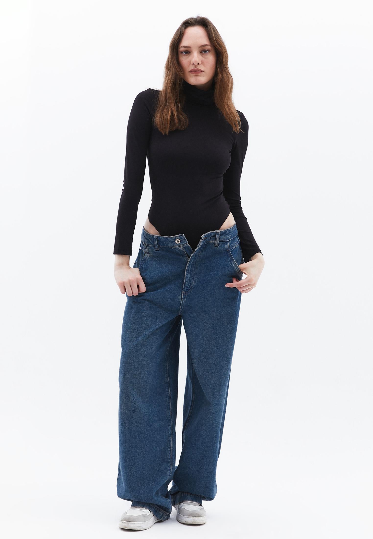 Turtleneck Long Sleeve Bodysuit - BLACK