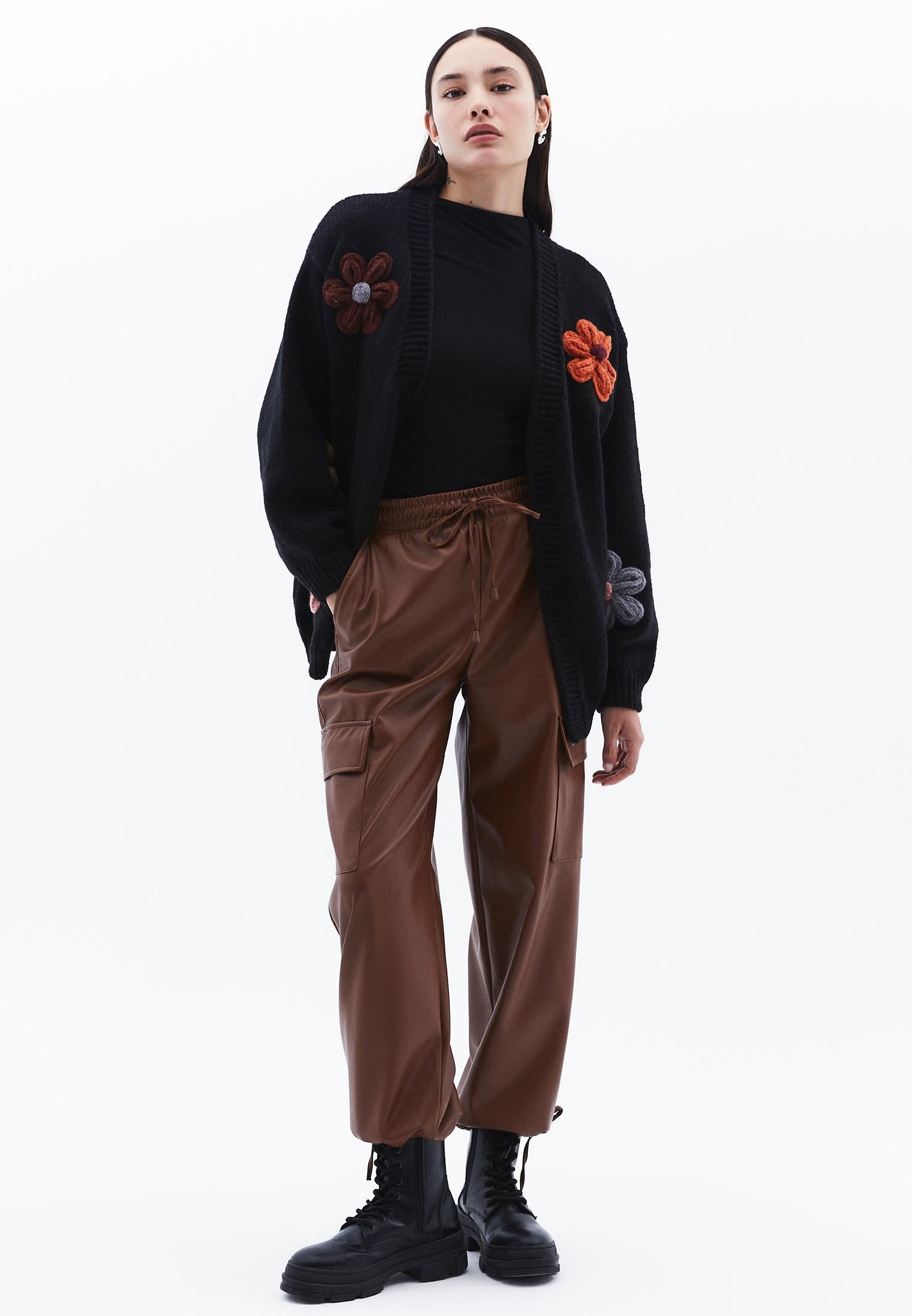 V Neck Oversize Knit Detailed Cardigan - BLACK