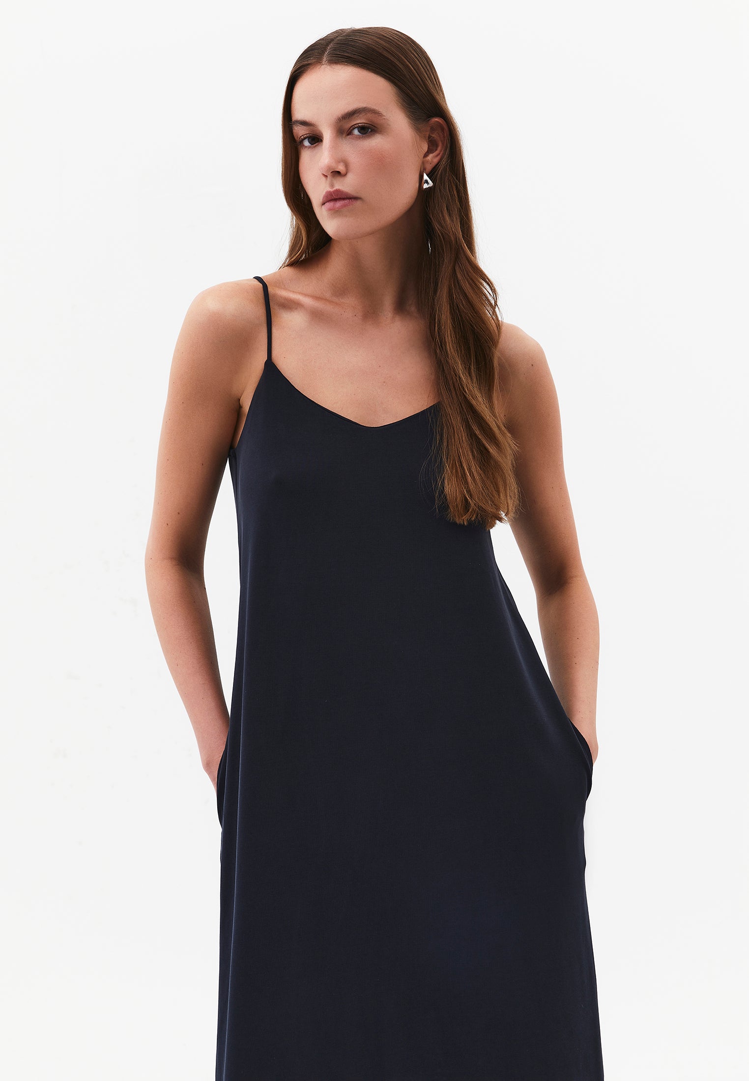 Strappy V Neck Midi Dress - BLACK