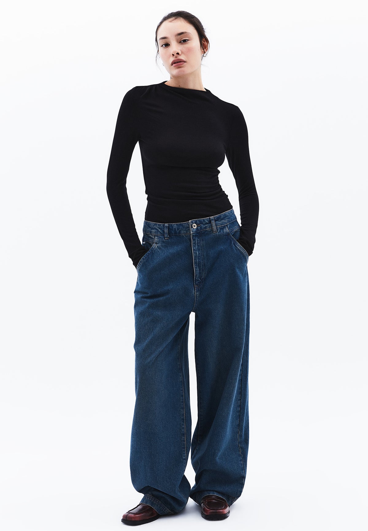 High Neck Ruched Long Sleeve T-Shirt - BLACK