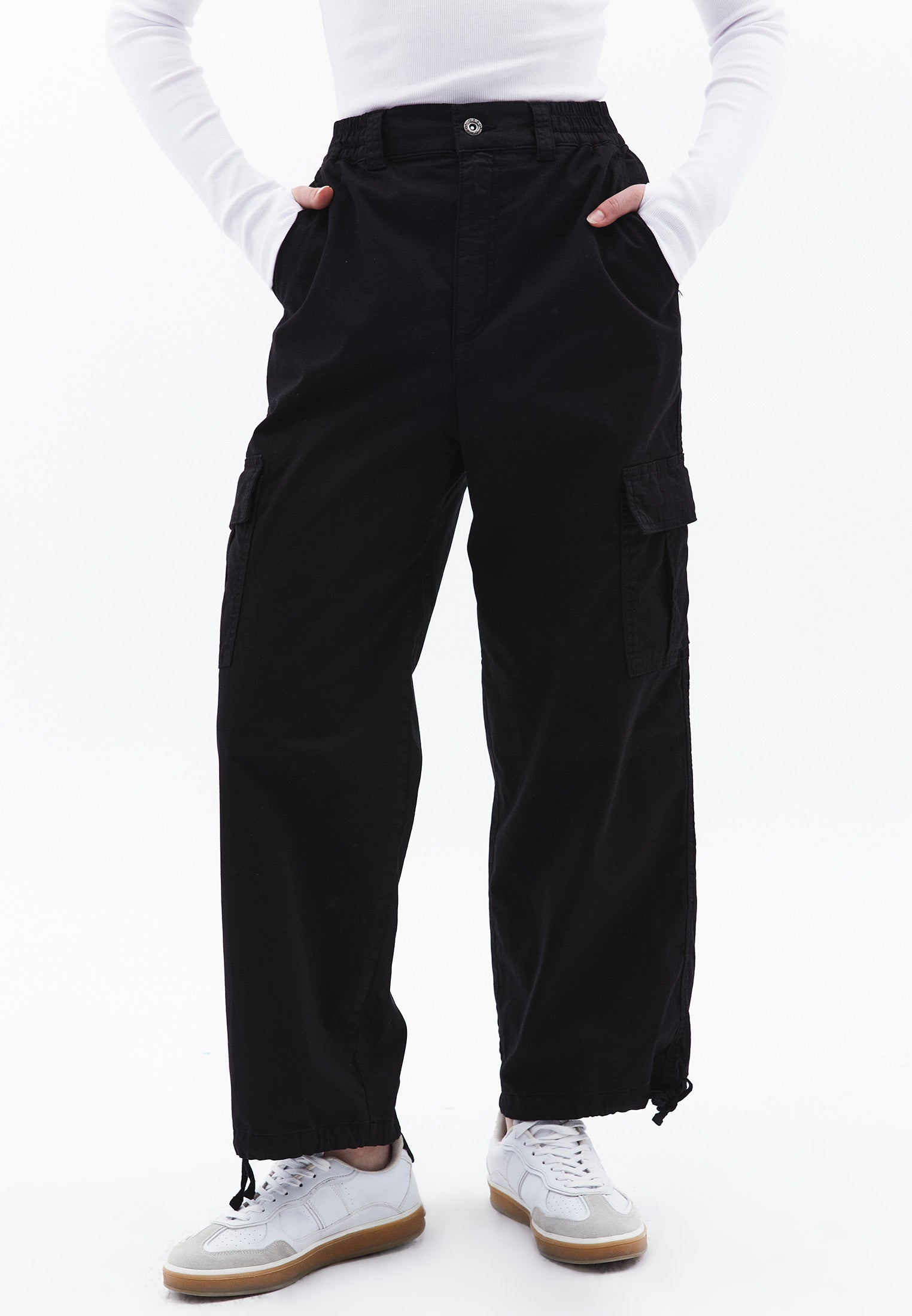 Jogger Hem High Waist Pants - BLACK