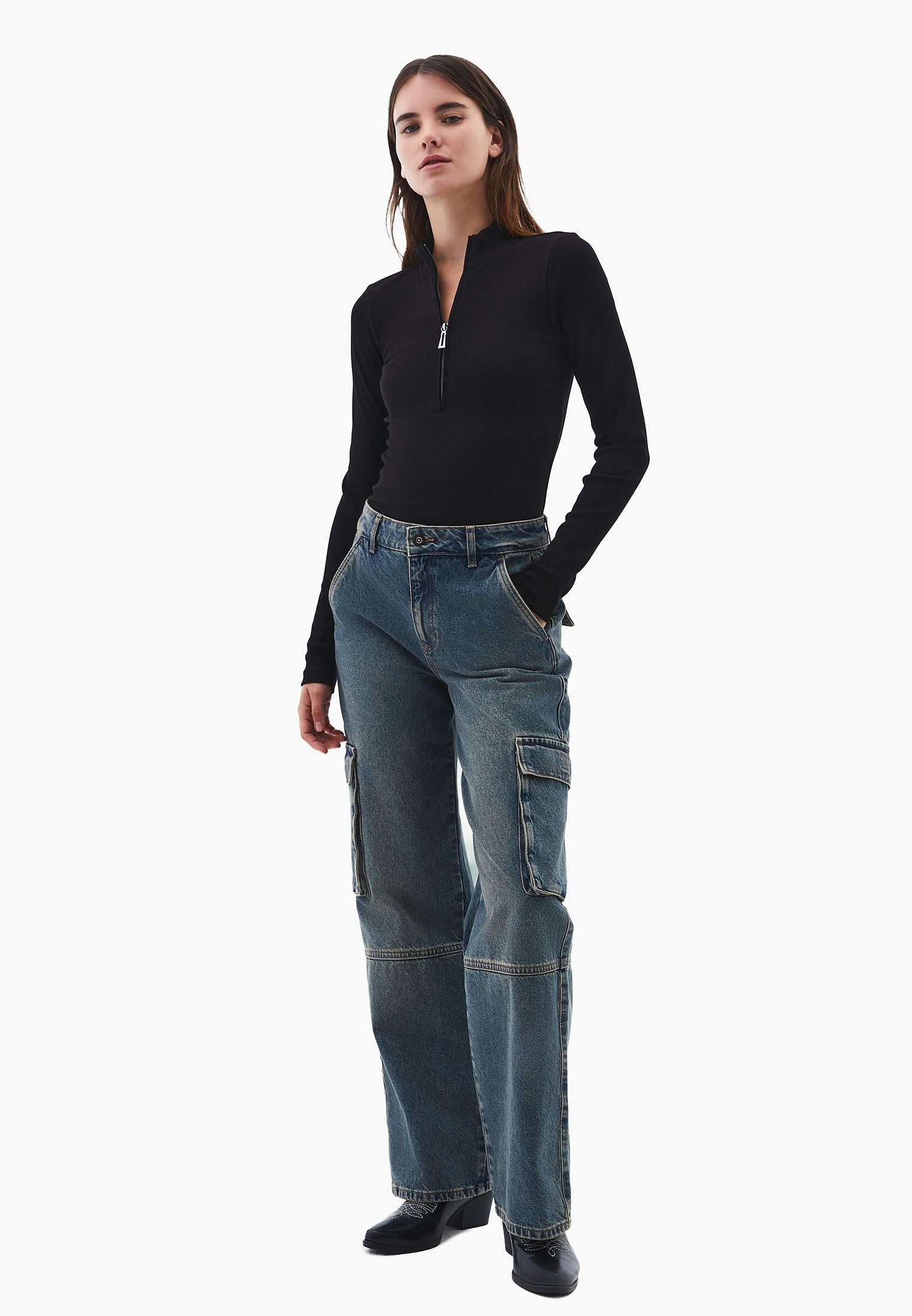 High Neck T-Shirt With Zipper Detail - BLACK