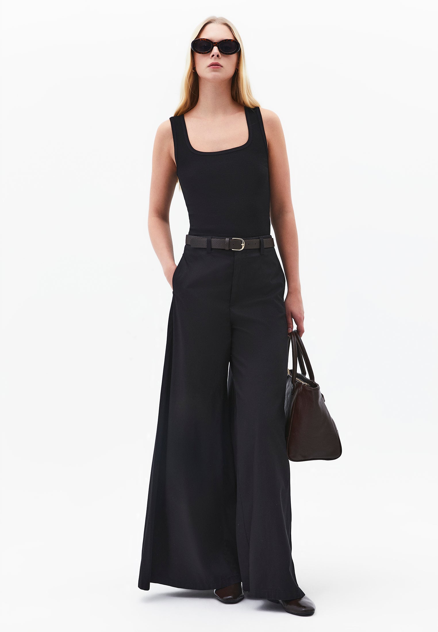 Square Neck Bodycon Tank Top - BLACK