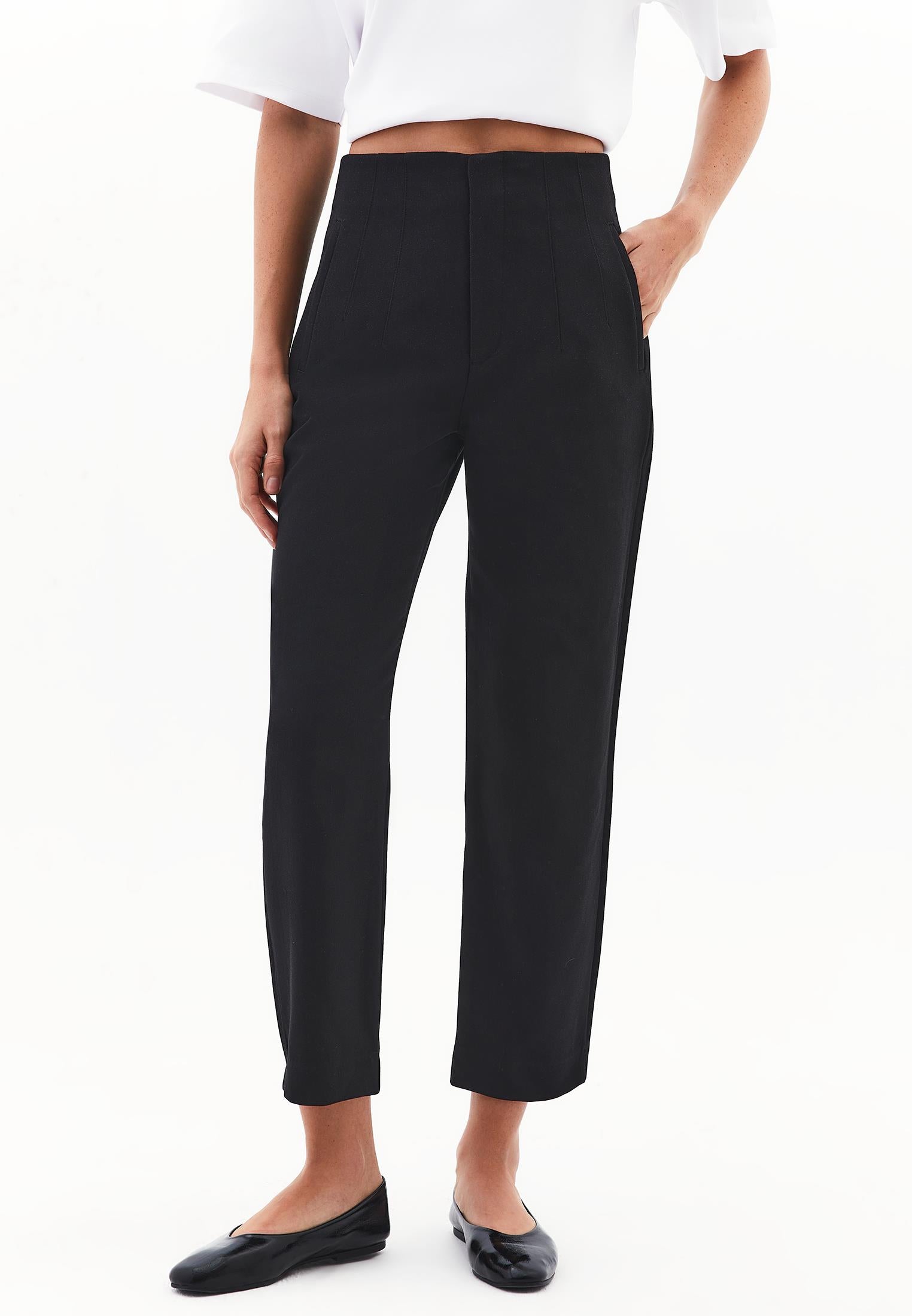 High Waist Carrot Cut Trousers - BLACK