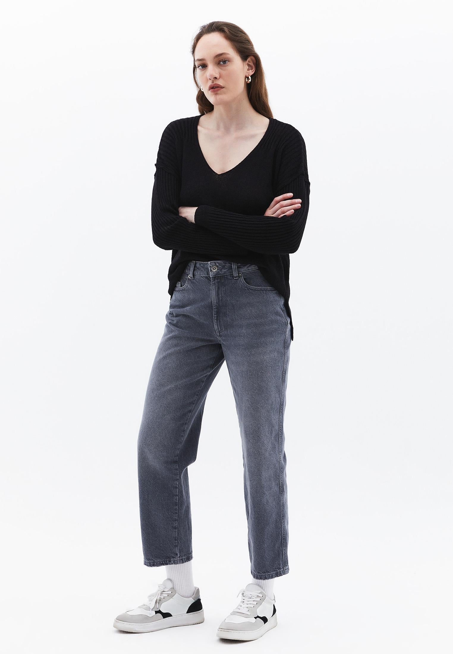 V Neck Bouclé Sweater - BLACK