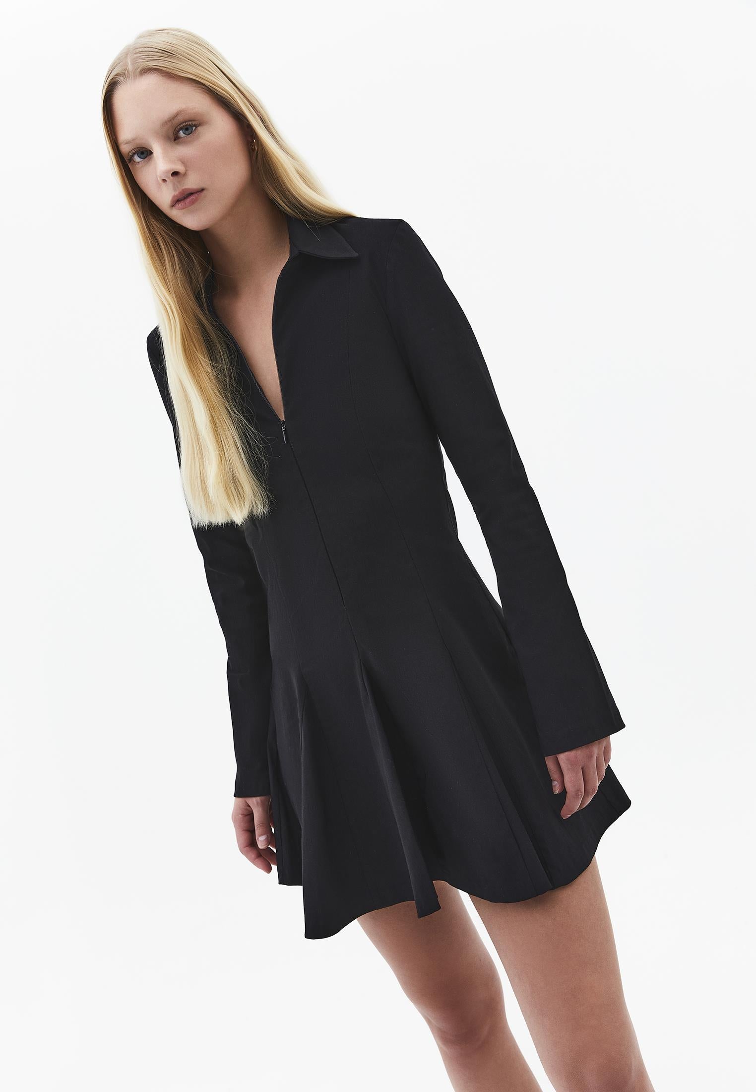 Short Dress With Shirt Collar And Zipper Detail - BLACK