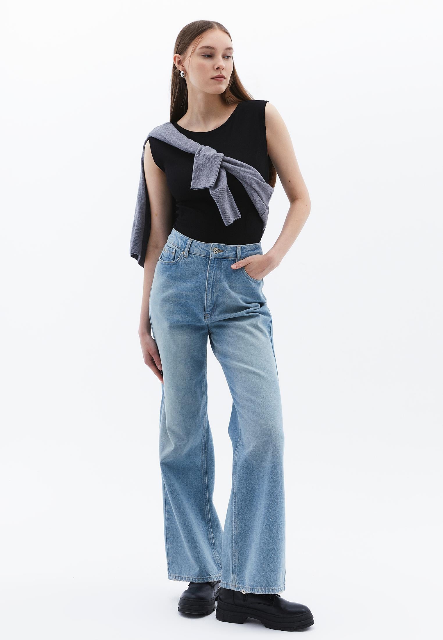 Boat Neck Short Sleeve T-Shirt - BLACK