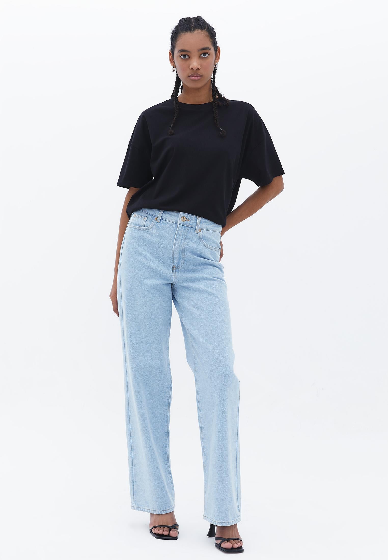 Boyfriend Crew Neck T-Shirt - BLACK