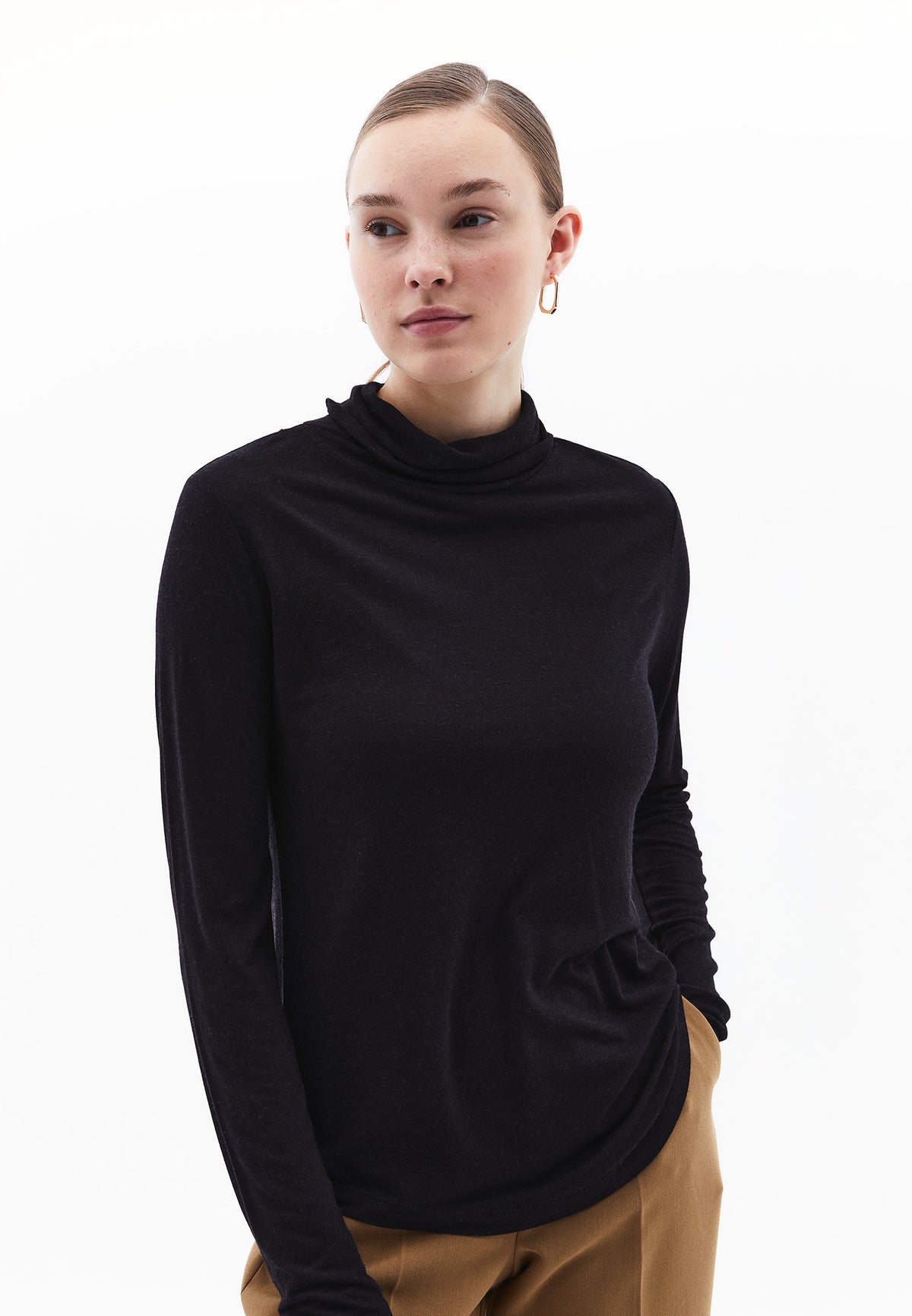 Turtleneck Long Sleeve T-Shirt - BLACK