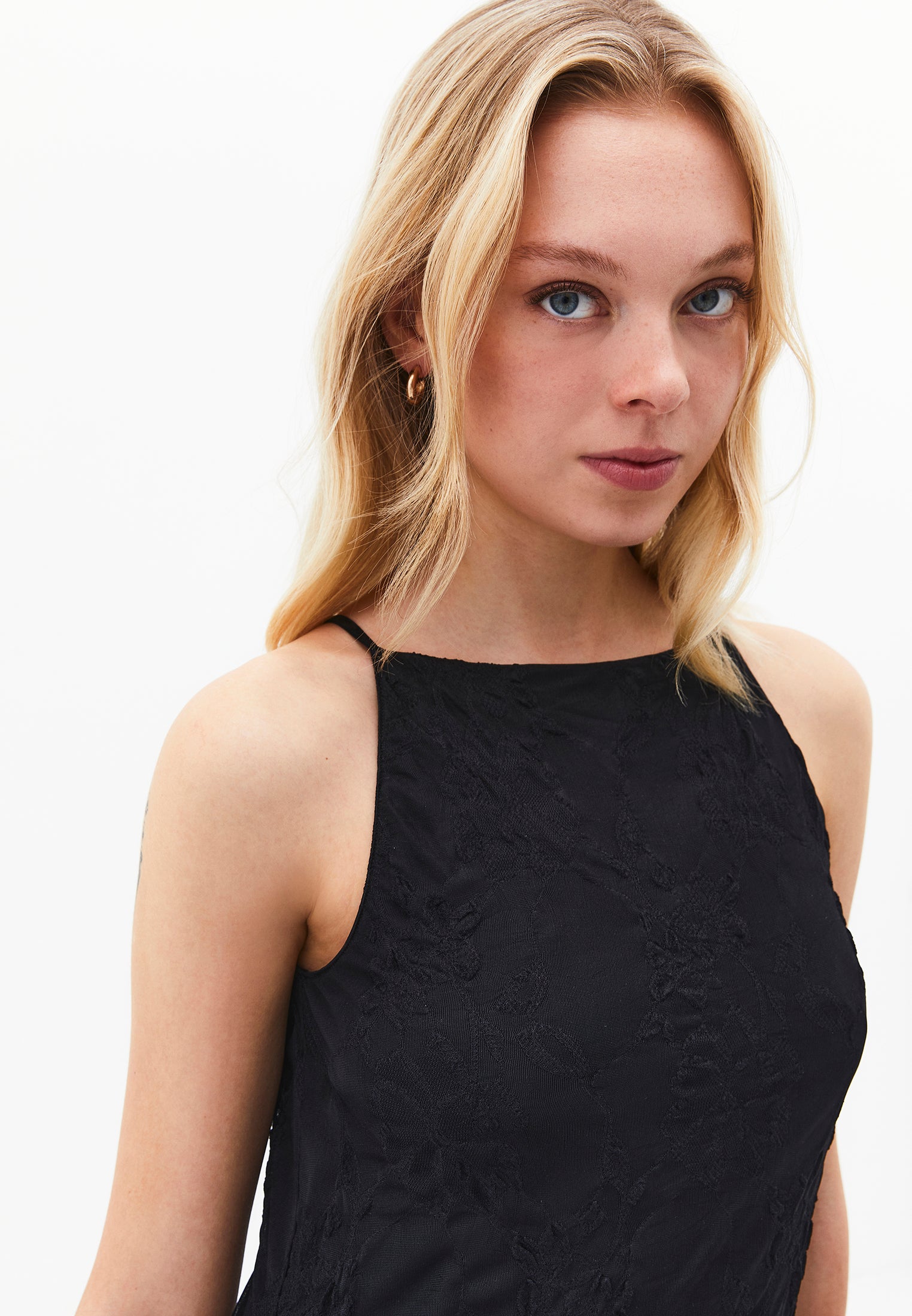 Sleeveless Long Dress With Crew Neck - BLACK