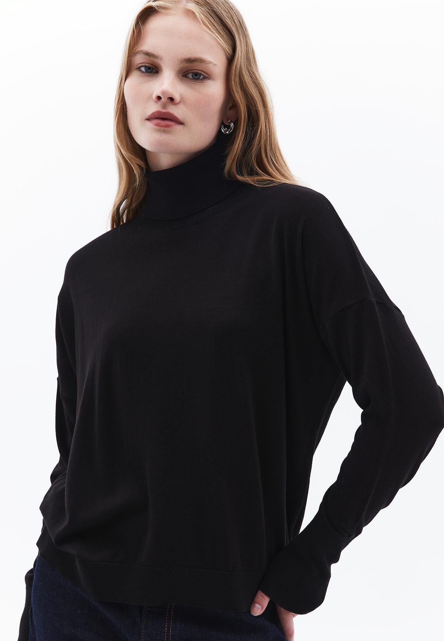 Turtleneck Long Sleeve Comfortable Knitwear - BLACK