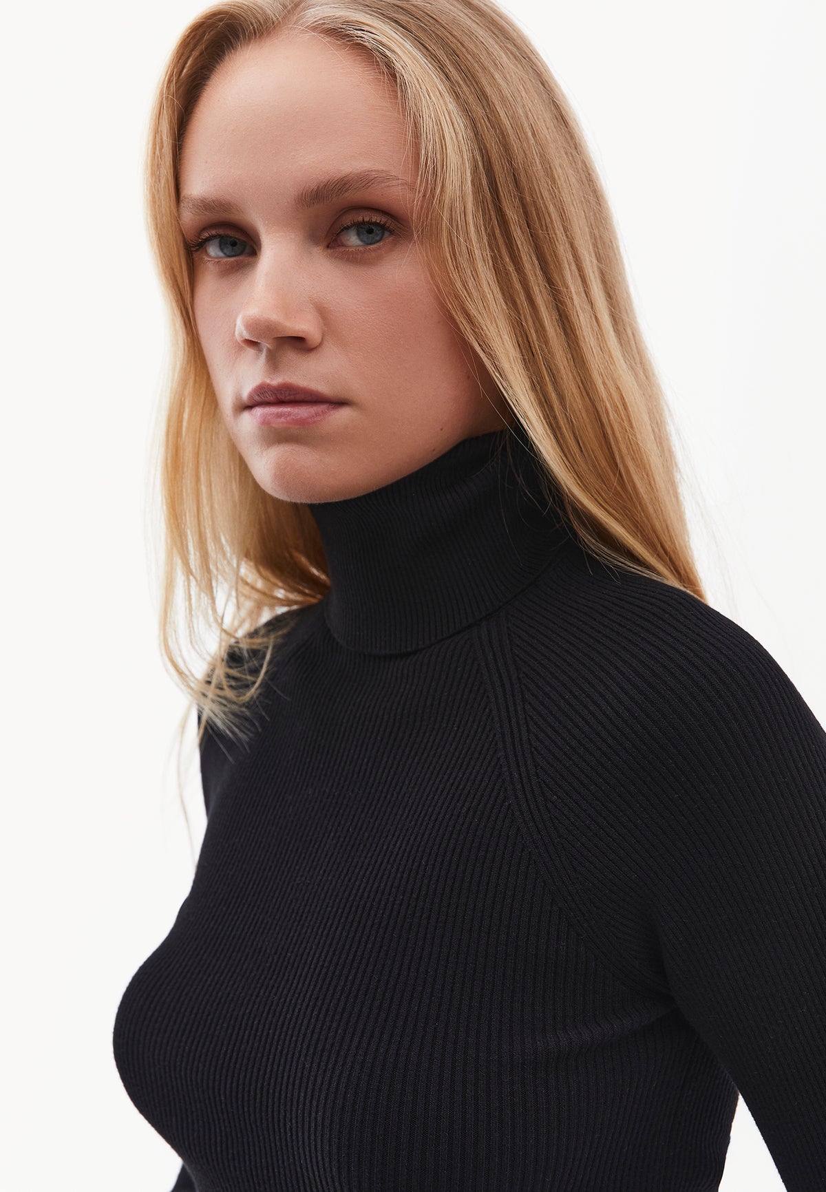 Turtleneck Raglan Sleeve Knitwear - BLACK
