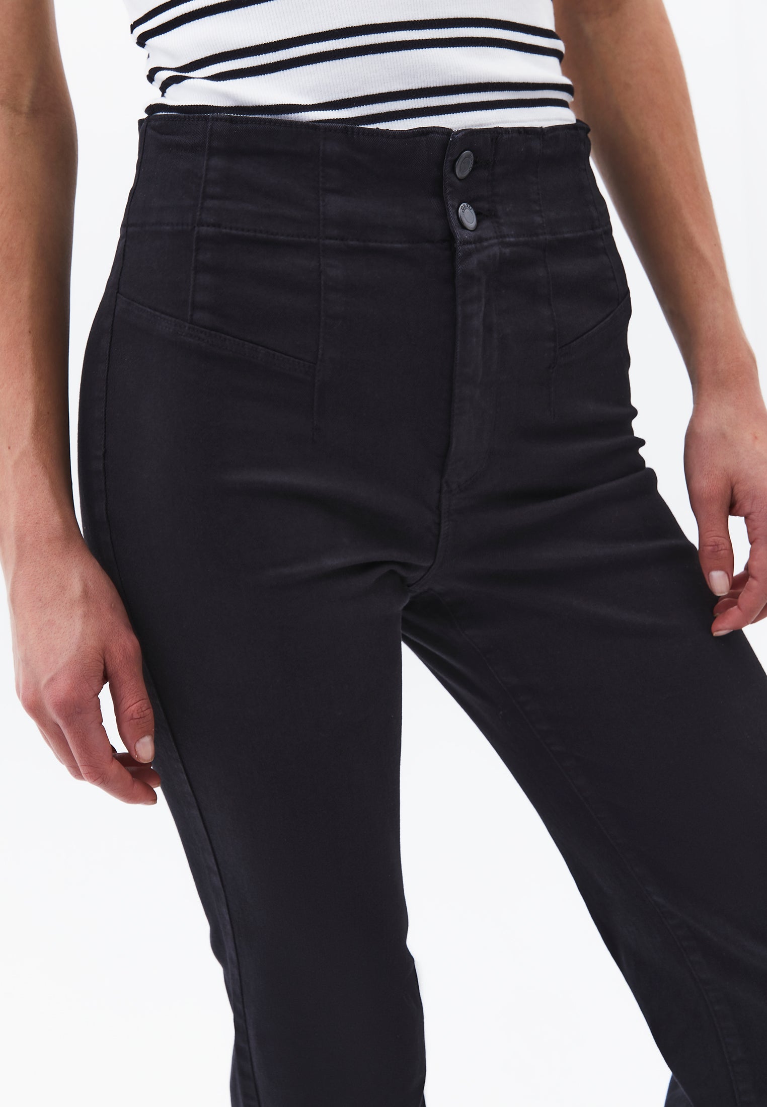 Spanish Leg Pants - BLACK