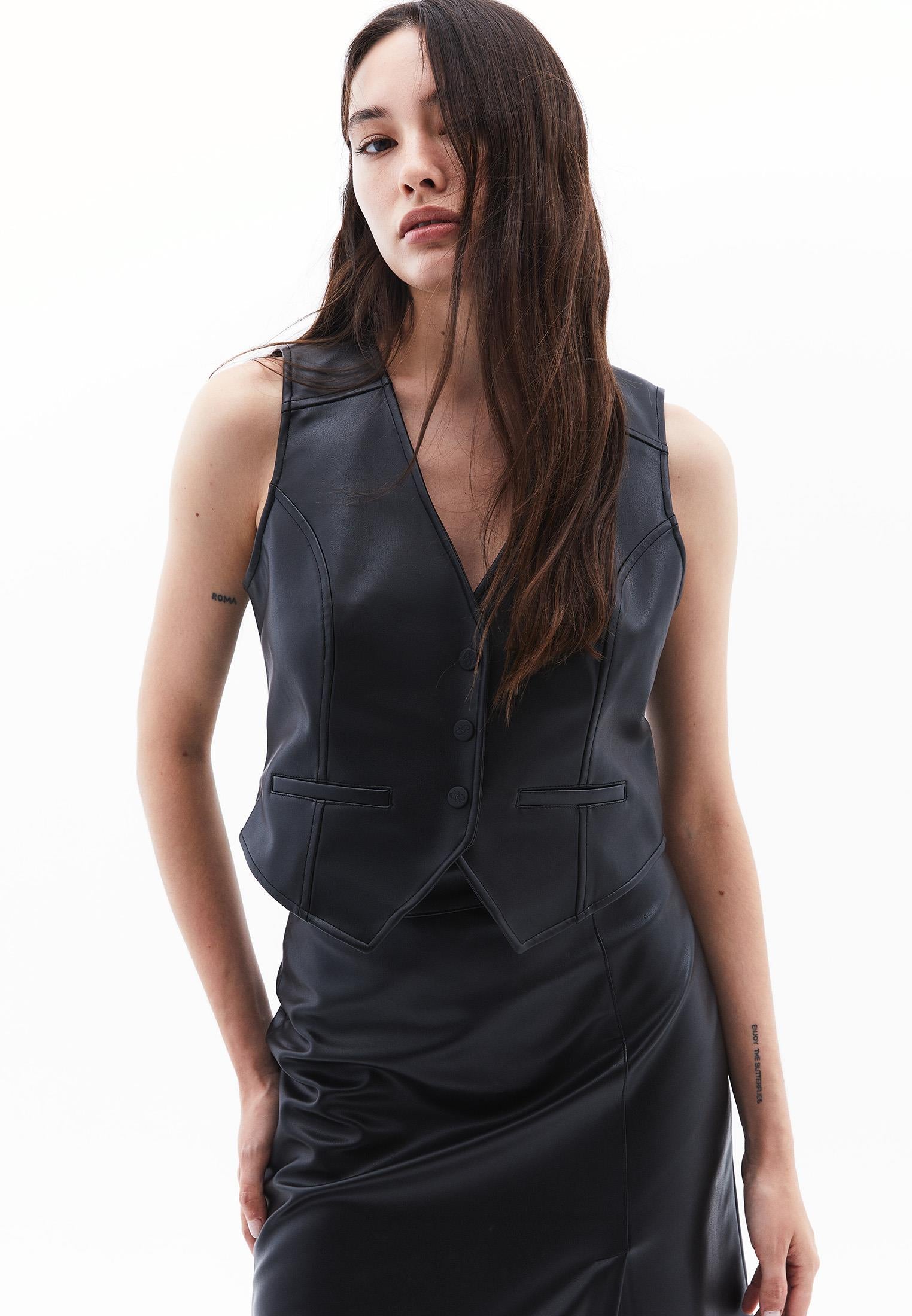 V Neck Slim Fit Sleeveless Vest - BLACK
