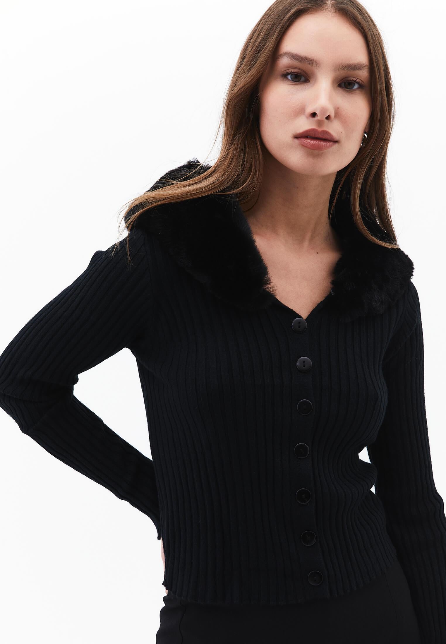 Wide Collar Standard Cardigan - BLACK