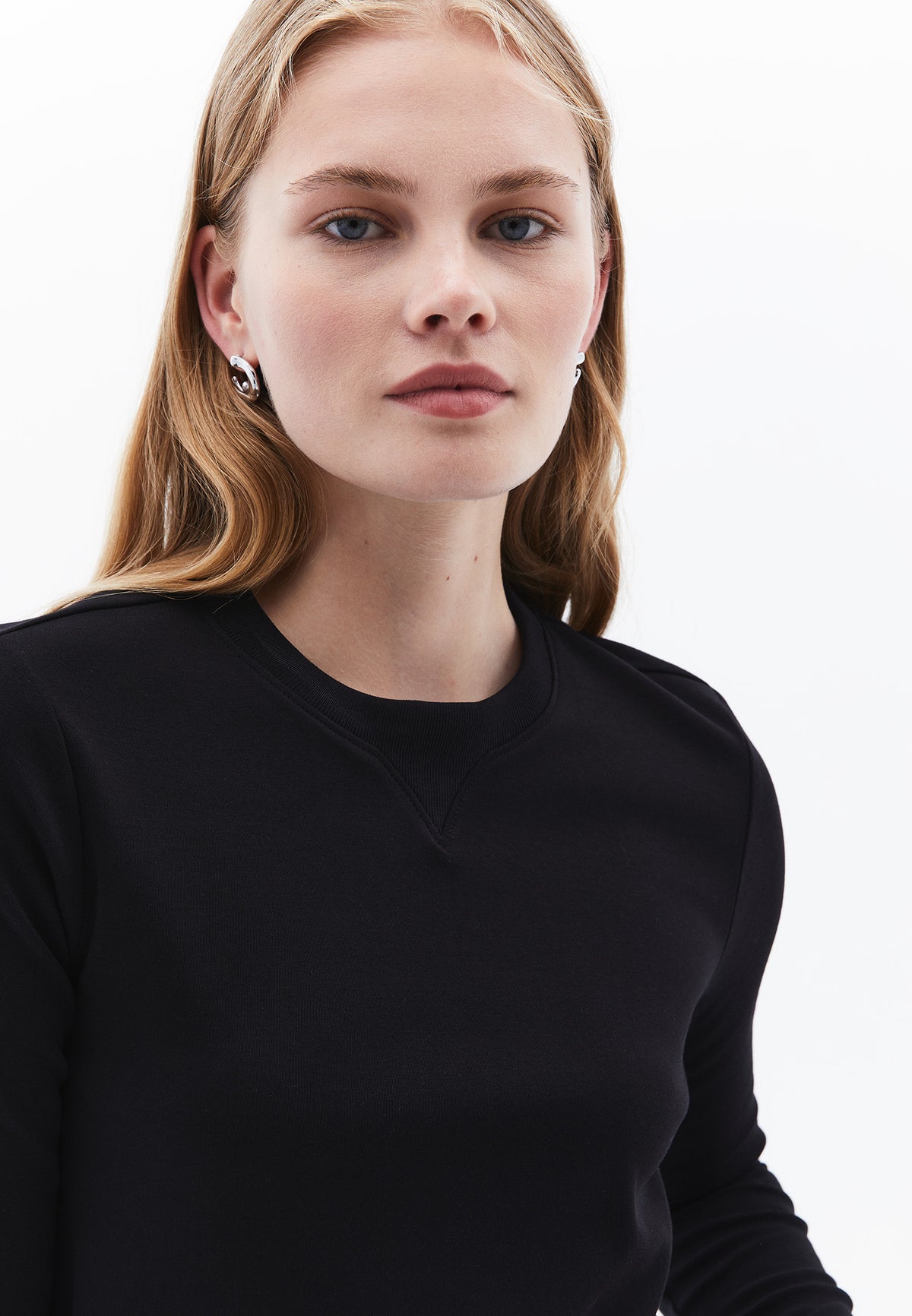 Crew Neck Long Sleeve Sweatshirt - BLACK