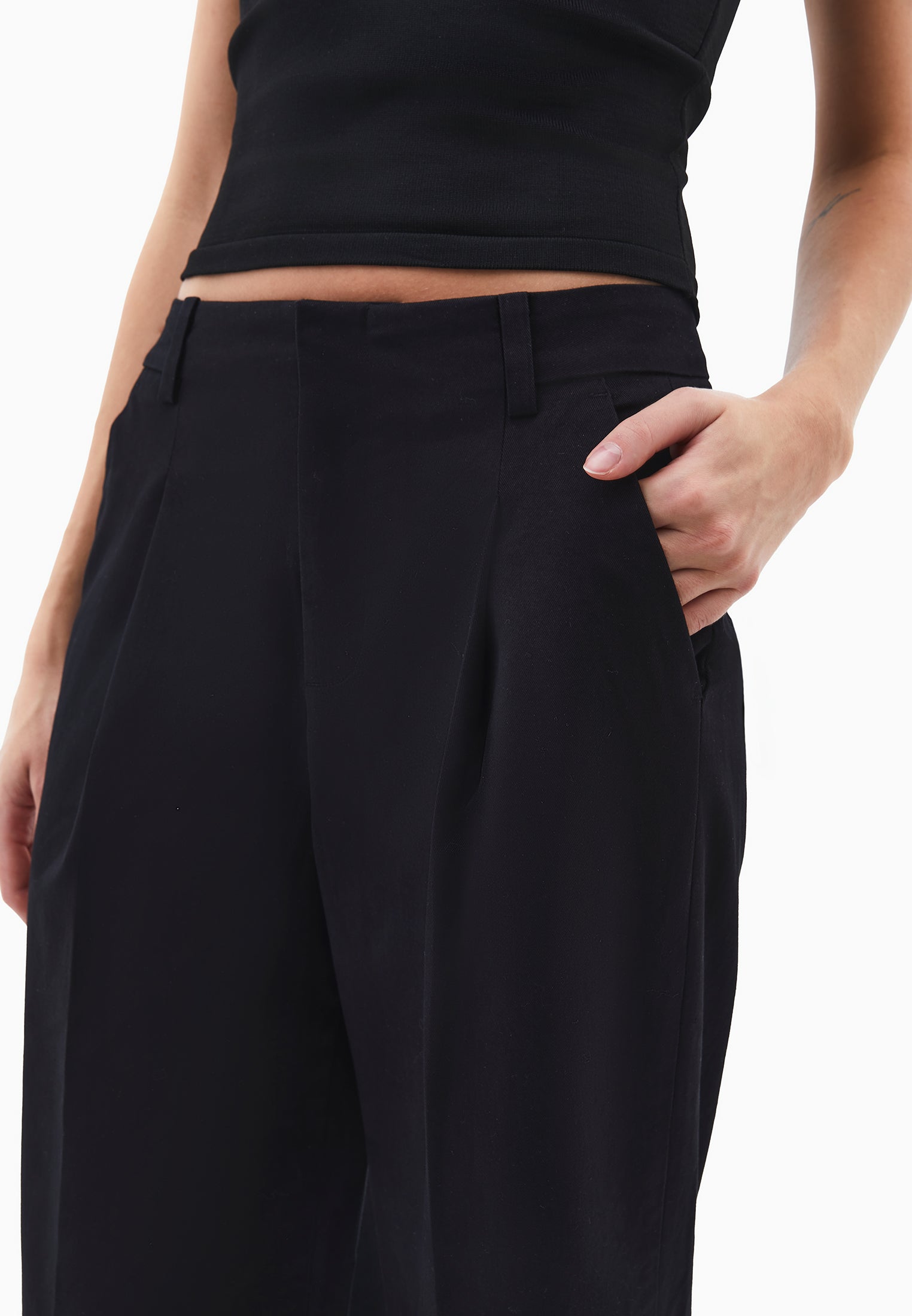 Pleated Ultra High Waist Straight Leg Women Pants - BLACK