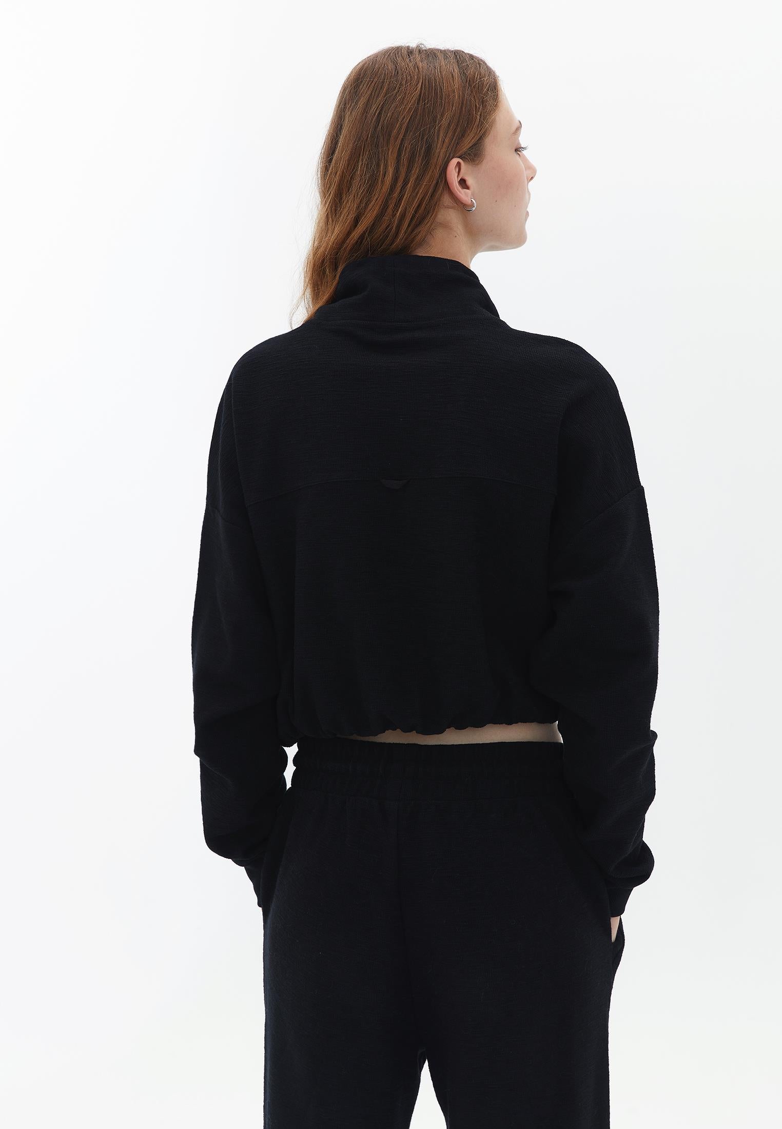 Crew Neck Crop Sweatshirt - BLACK