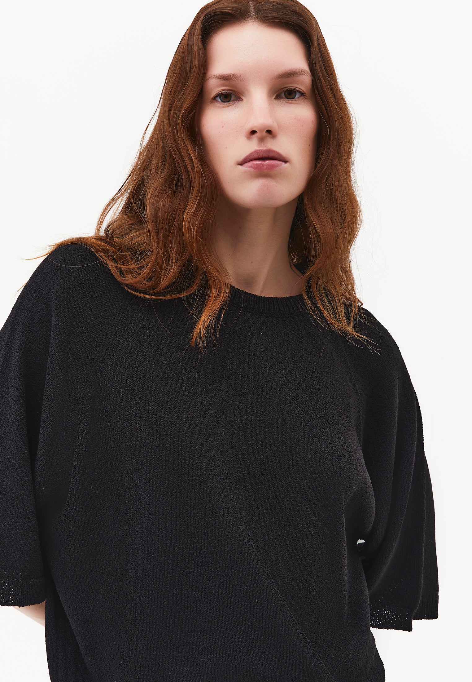 Crew Neck Raglan Sleeve Sweater - BLACK