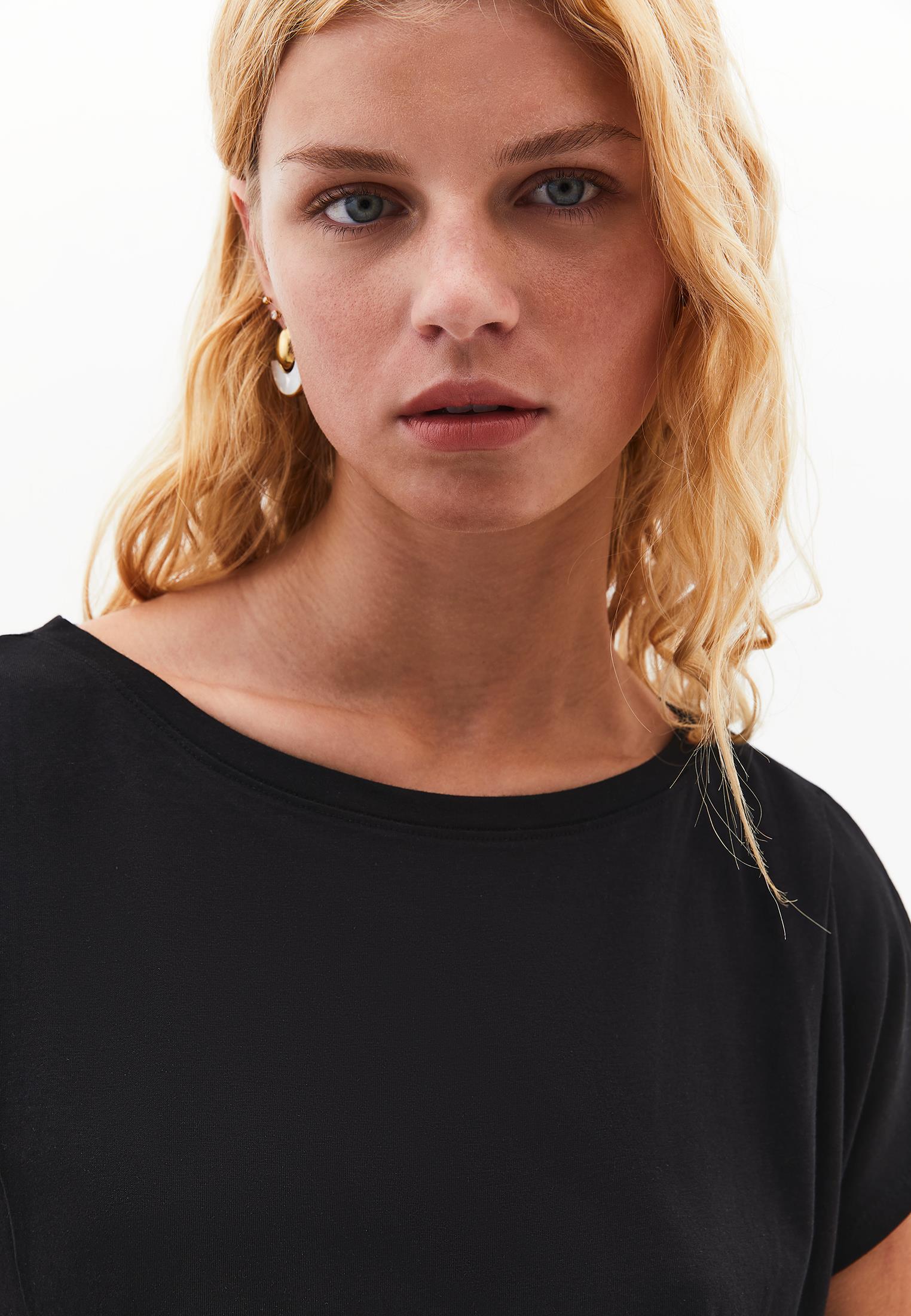 Boat Neck Short Sleeve T-Shirt - BLACK