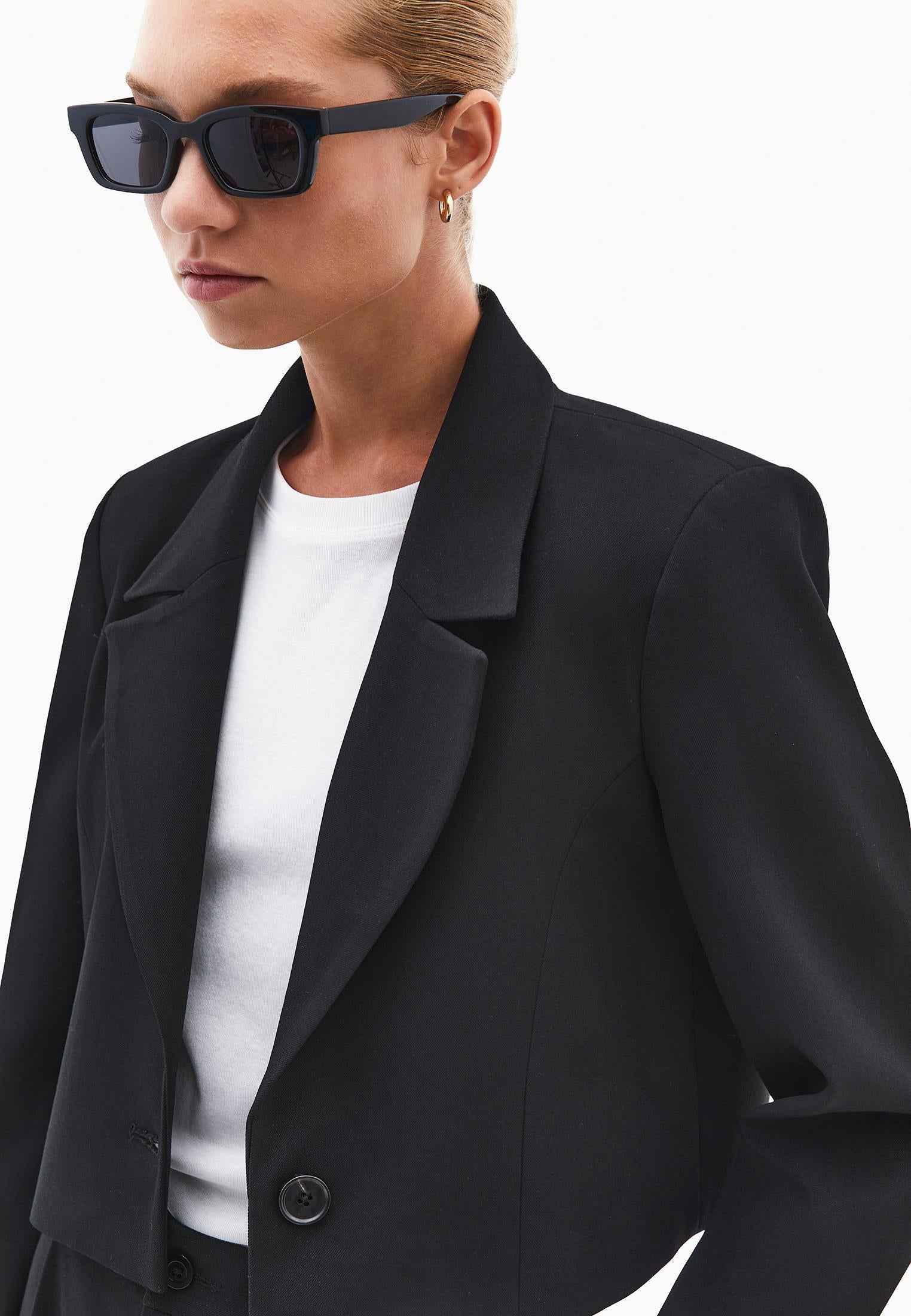Double Breasted Neckline Crop Blazer - BLACK