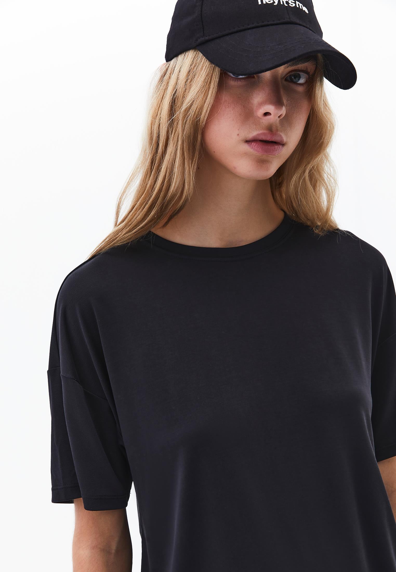 Crew Neck Short Sleeve T-Shirt - BLACK