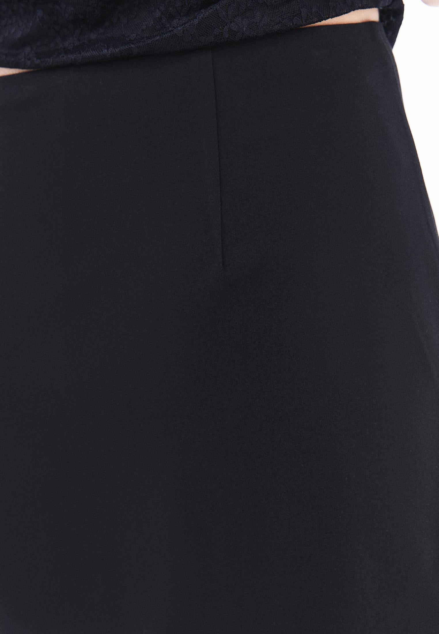 Short With Zipper Details - BLACK