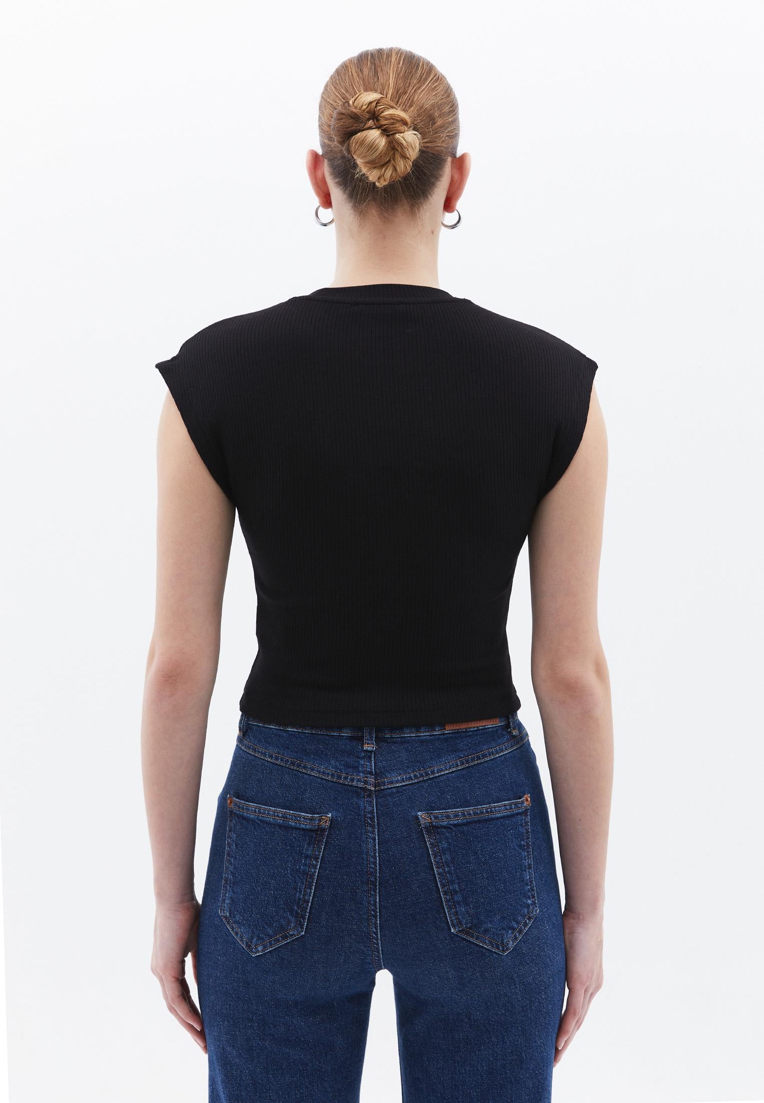 Slim Fit Short Sleeve T-Shirt - BLACK