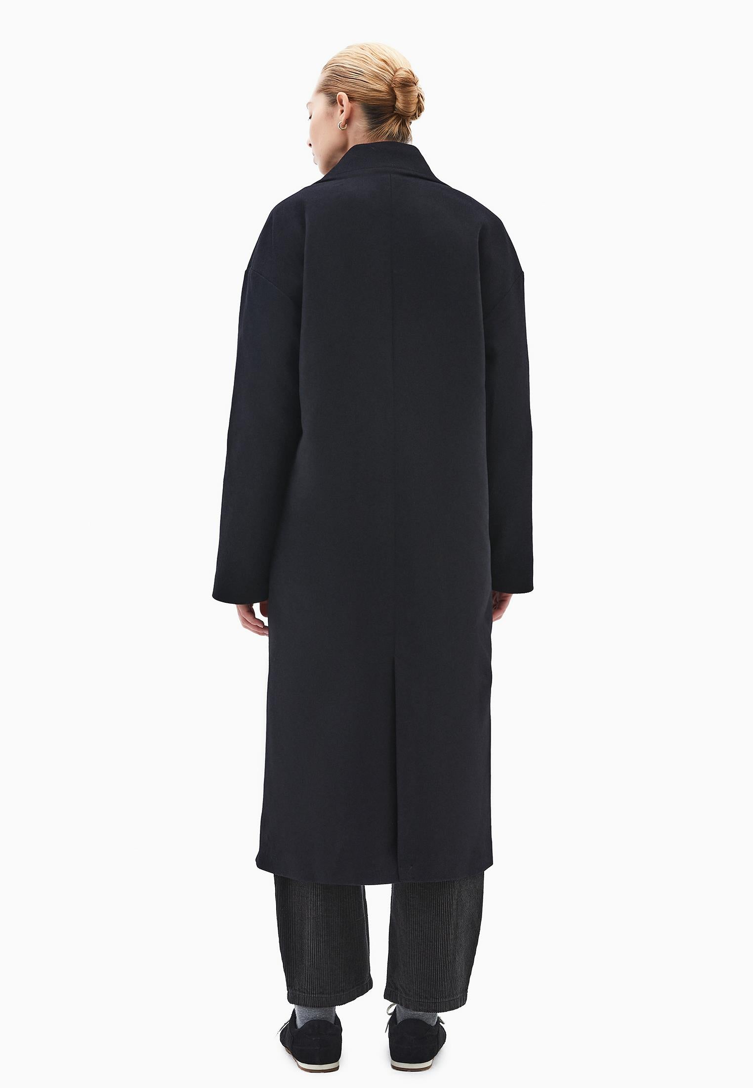 Long Coat With Shawl Collar And Pocket Details - BLACK