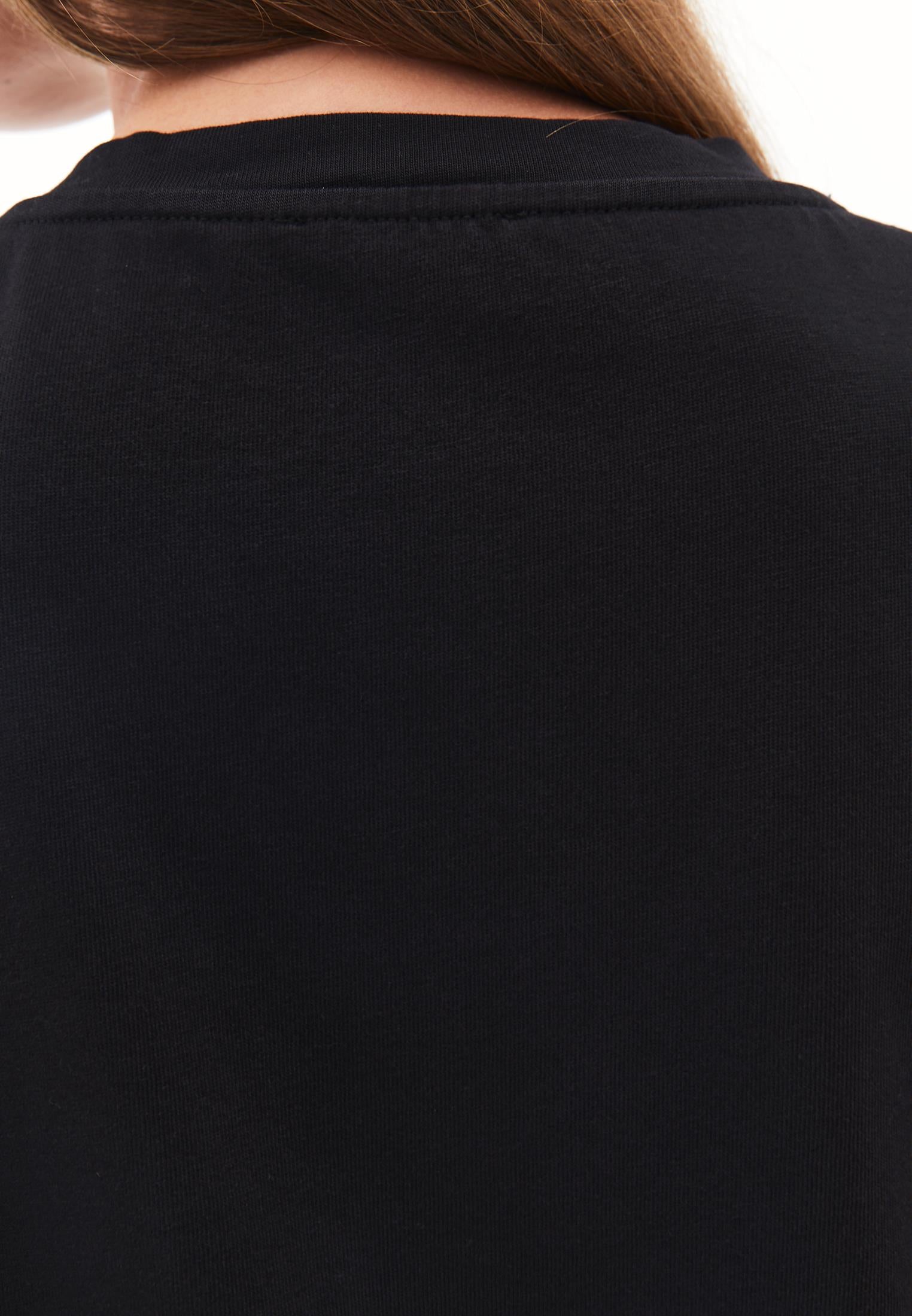 V Neck Boyfriend T-Shirt - BLACK