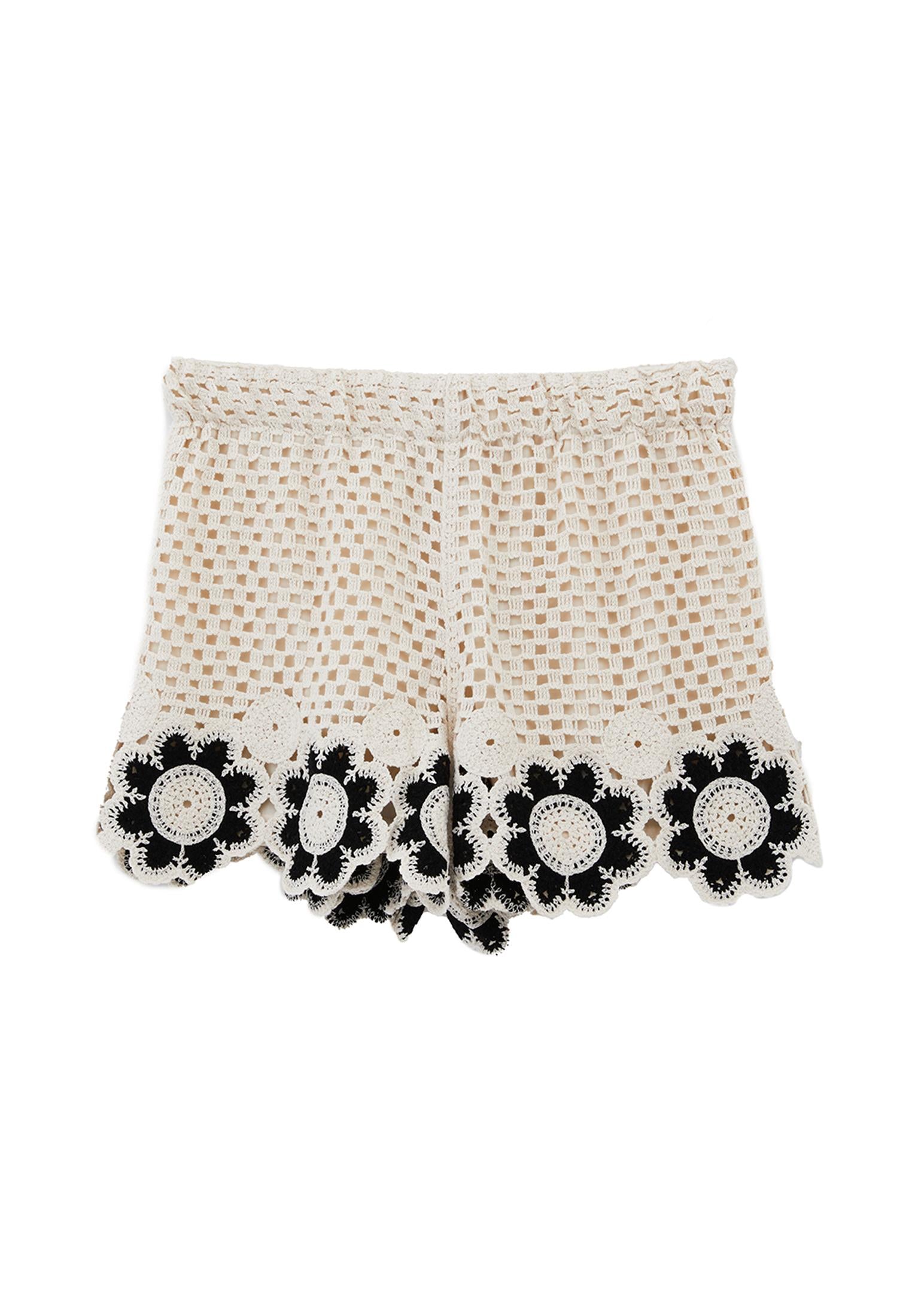 Spanish Flare Shorts - ICE MILK/BLACK