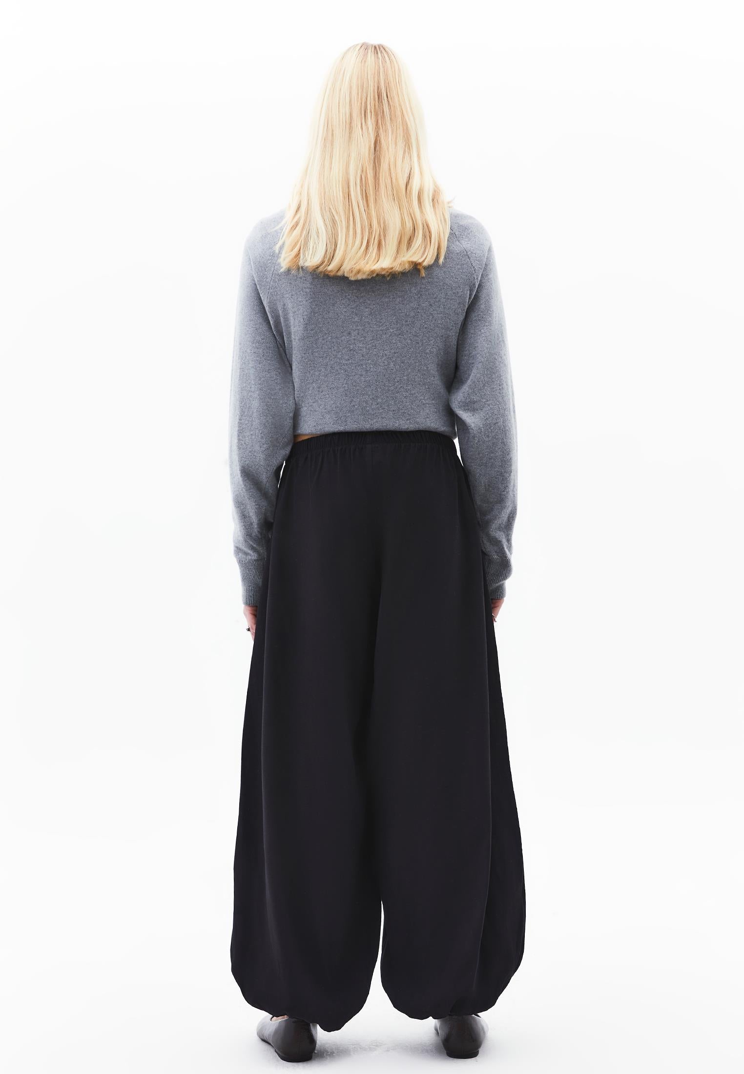 Balloon Form Jogger Pants - BLACK