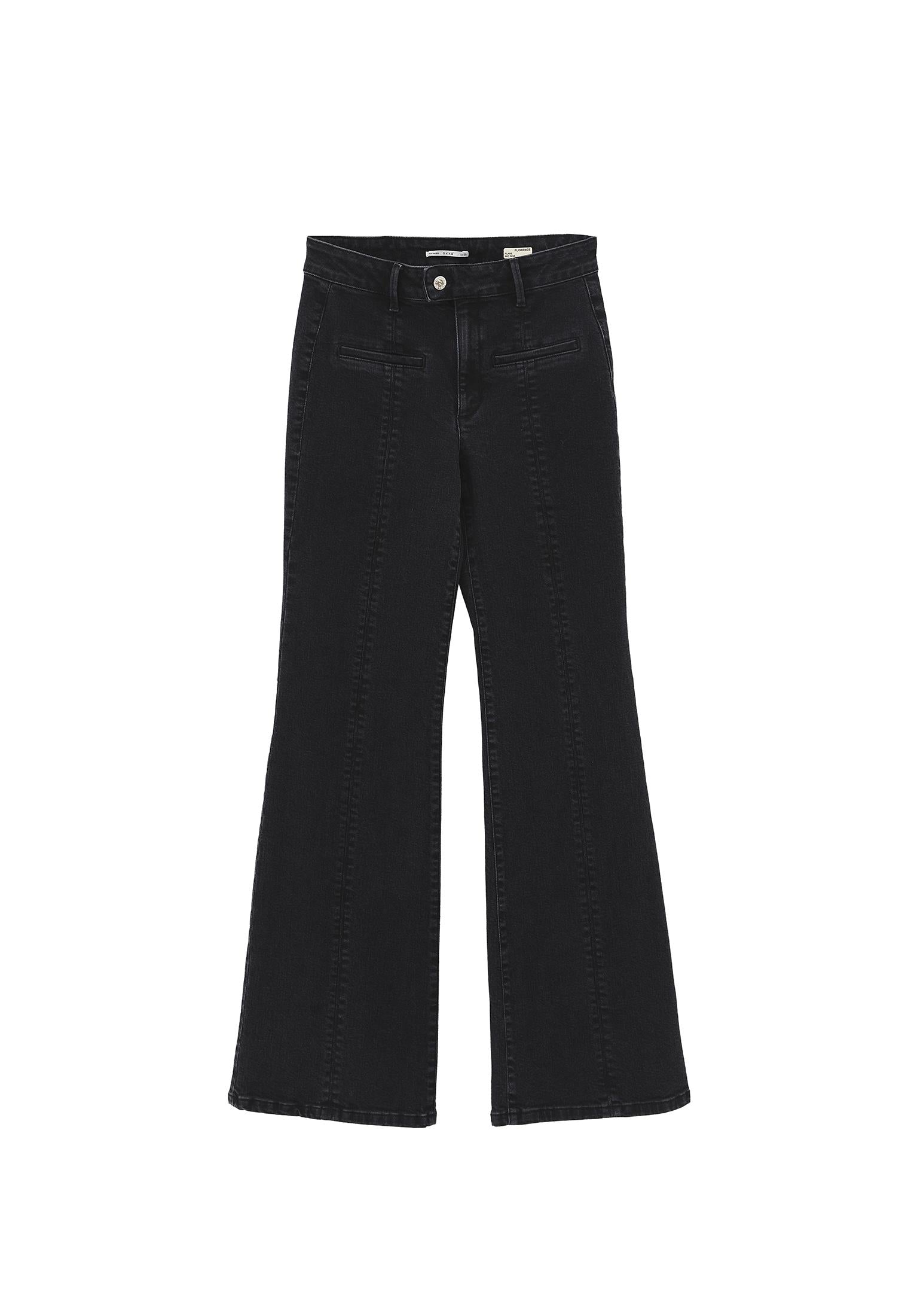 Spanish Leg Pants With Pocket Detail - BLACK